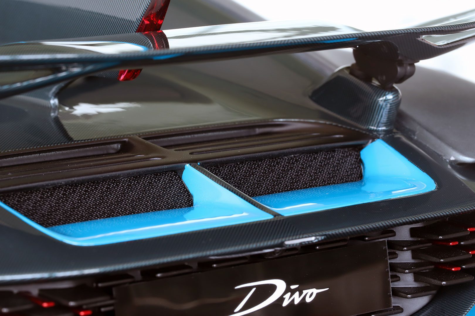 MR Collection Bugatti Divo | 1:8 - Immagine 10