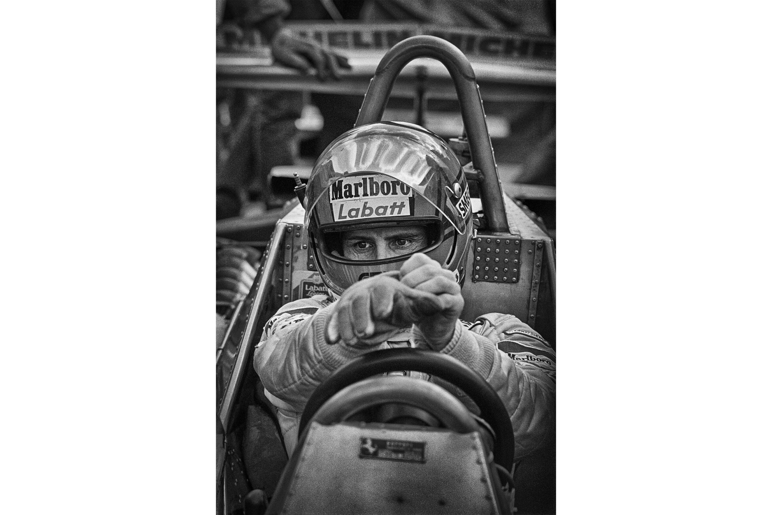 Amalgam Ferrari 312 T4 1979 US East Grand Prix Winner Gilles Villeneuve Race Weathered - Rot | 1:8 - 画像6