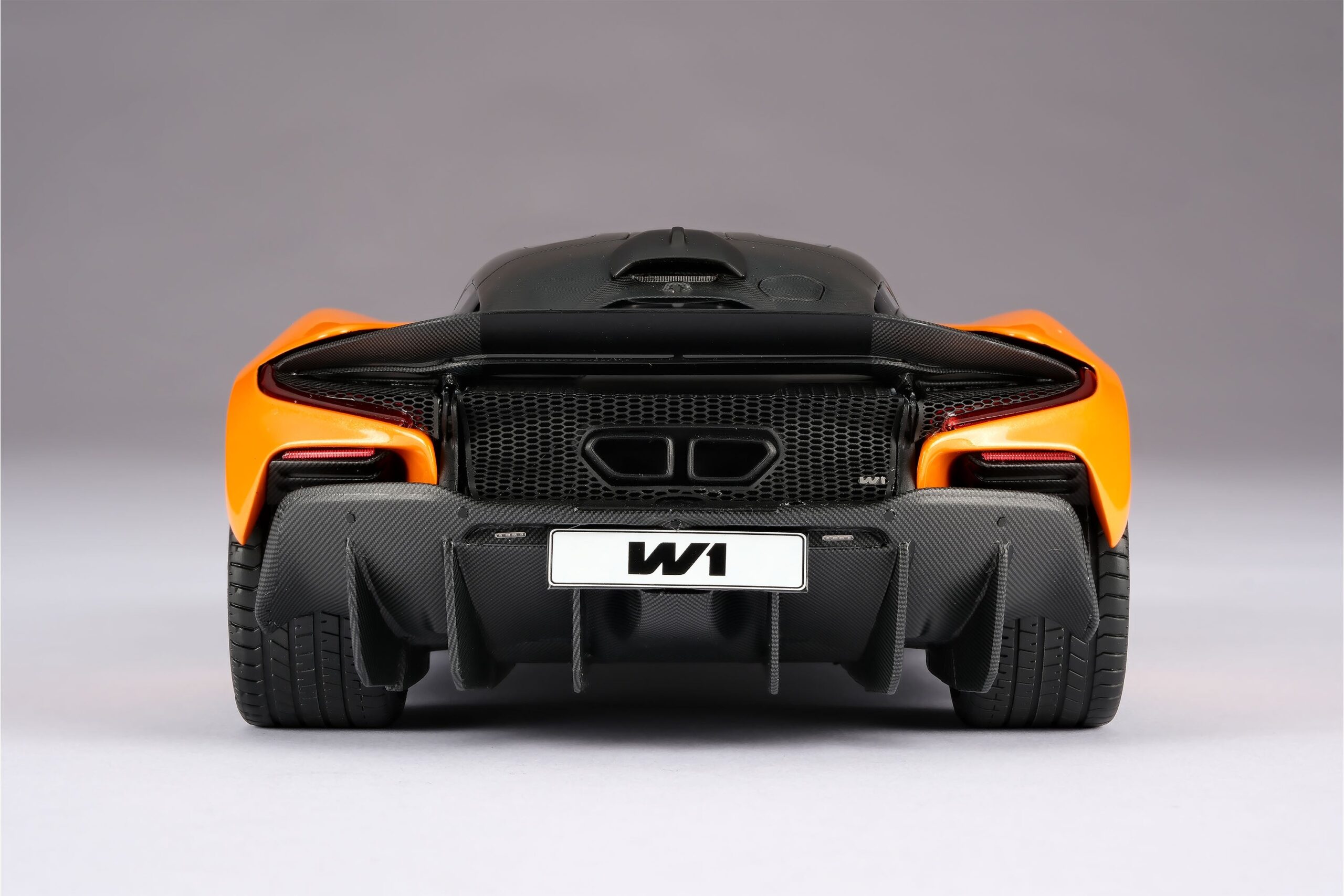 Amalgam McLaren W1 | 1:18 - Image 10