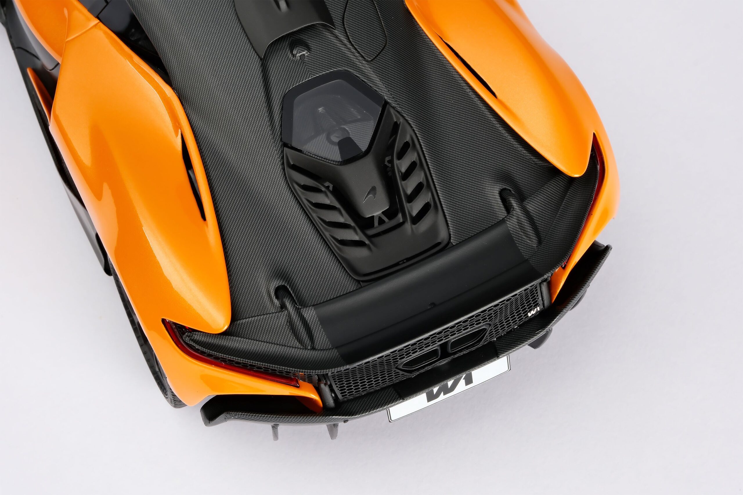 Amalgam McLaren W1 | 1:18 - Image 15