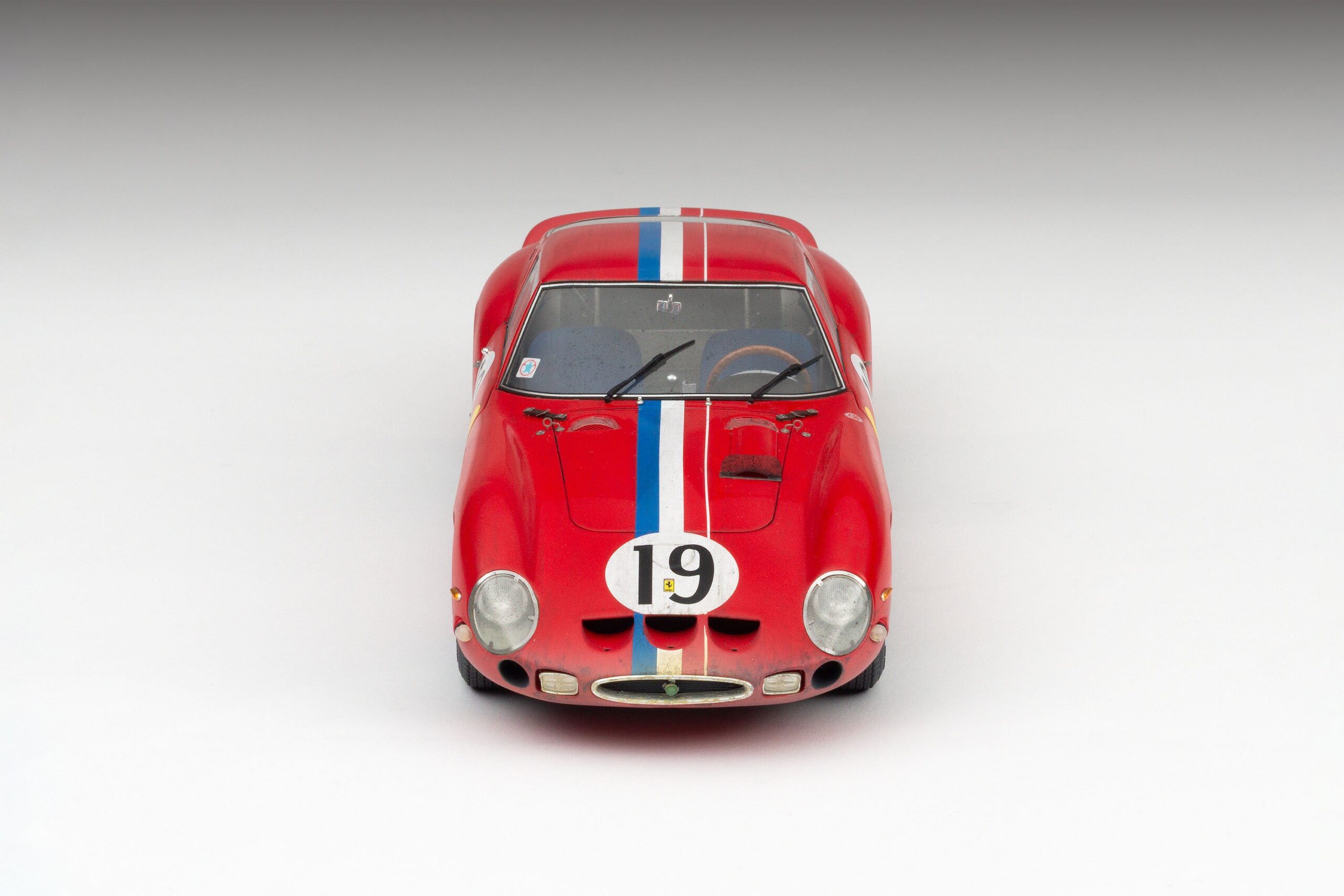 Amalgam Ferrari 250 GTO 3705GT 1962 Le Mans Class Winner Race Weathered - Rot | 1:18 - 画像19