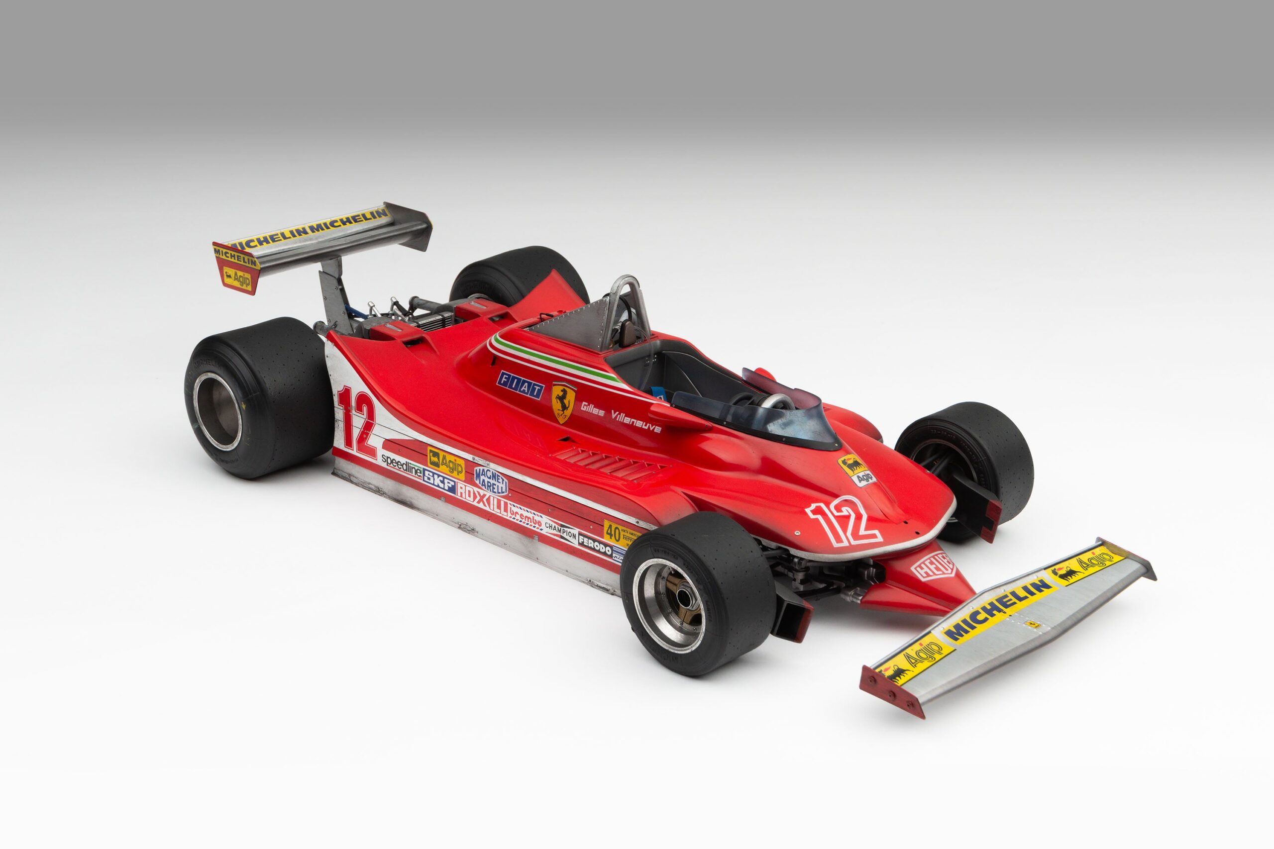 Amalgam Ferrari 312 T4 1979 US East Grand Prix Winner Gilles Villeneuve Race Weathered - Rot | 1:8 - 画像25