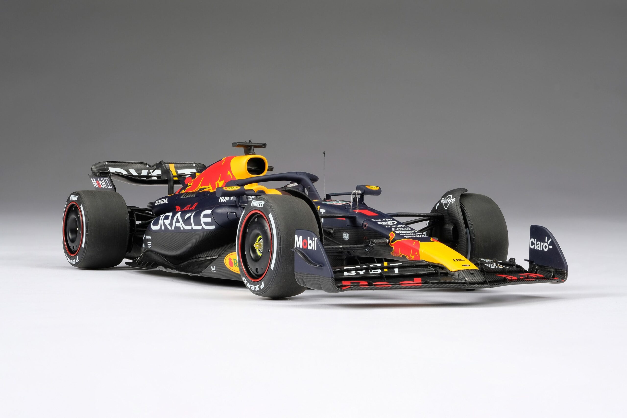 Amalgam Oracle Red Bull Racing RB19 2023 Season Livery | 1:18 – Bild 7