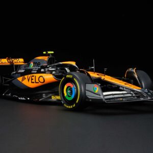 Amalgam McLaren MCL60 2023 United Kingdom Grand Prix - Chrome | 1:8