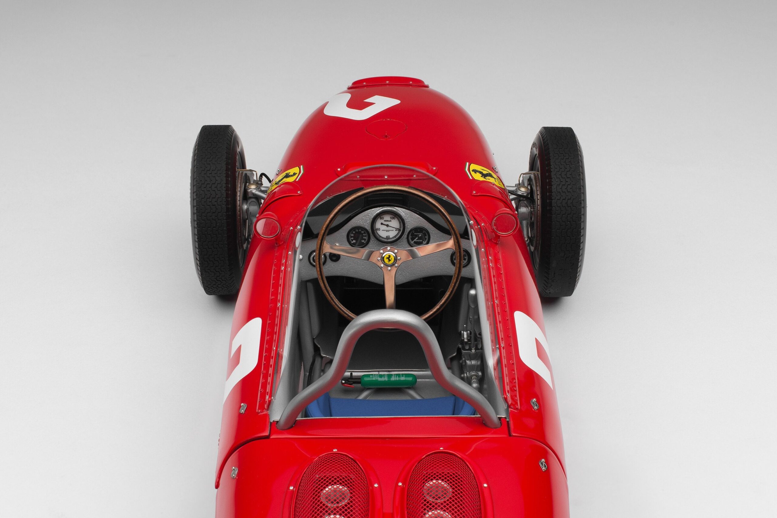 Amalgam Ferrari 156 F1 "Sharknose" 1961 Formula 1 Season Phil Hill - Rot | 1:8 - 画像16