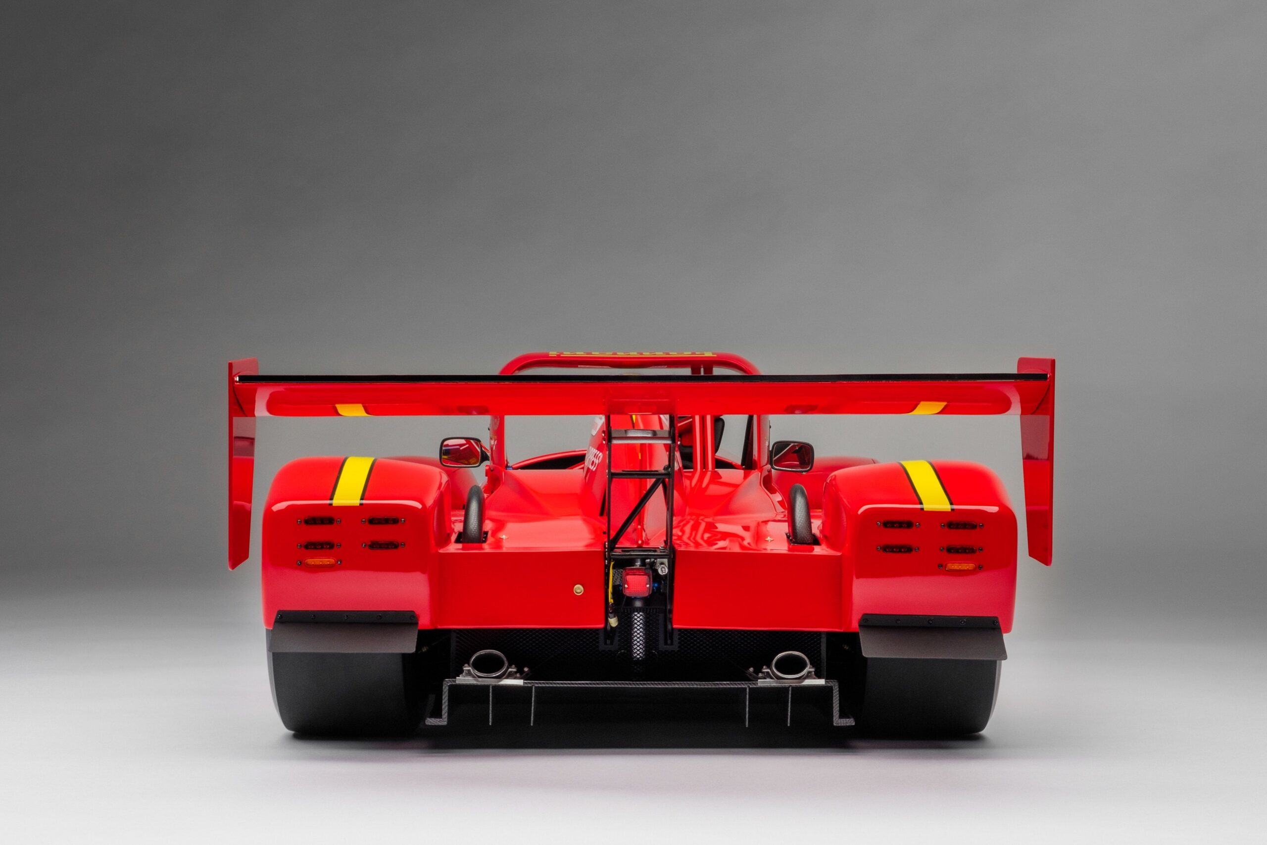 Amalgam Ferrari 333 SP 1998 Le Mans - Rot | 1:8 - Image 5