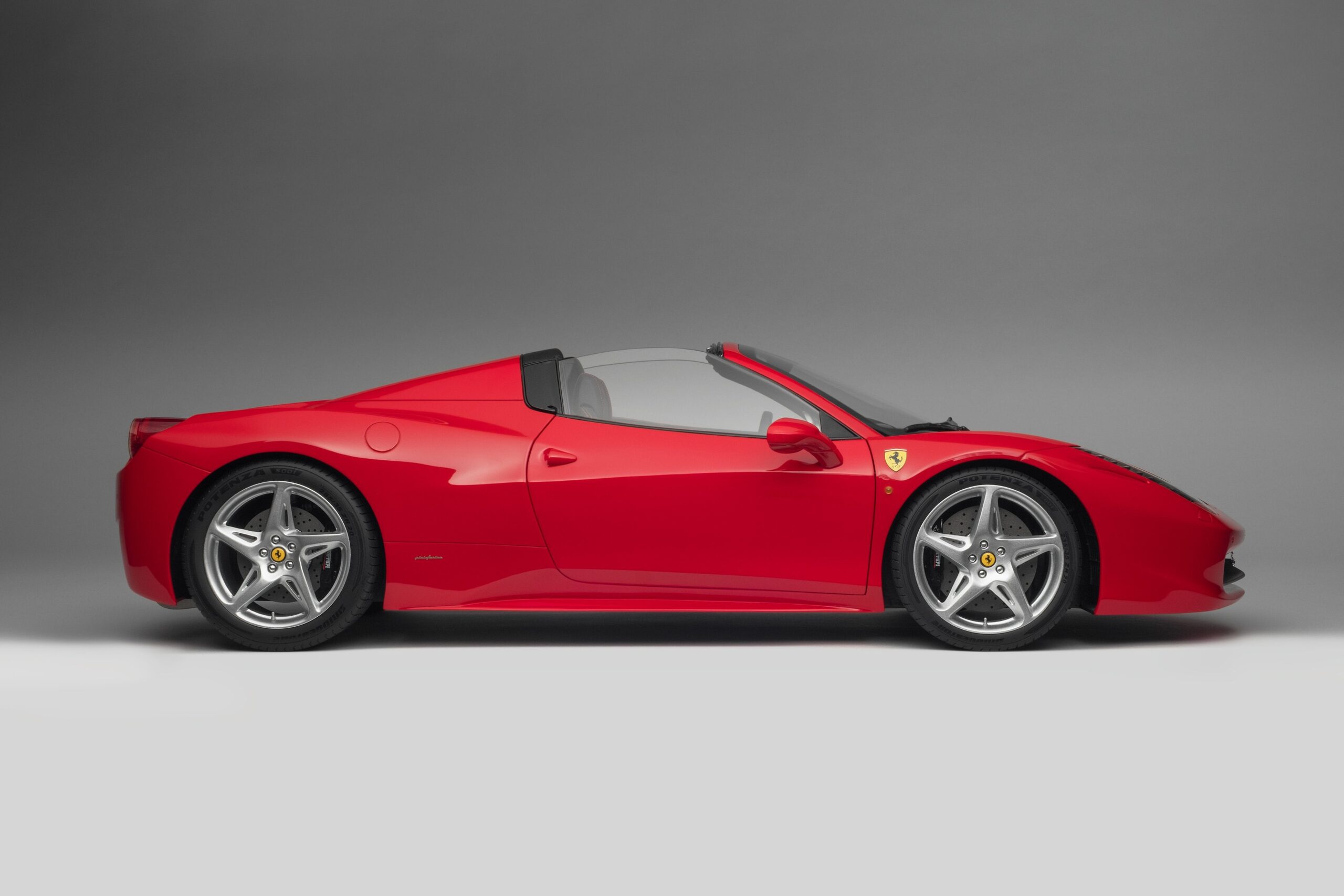 Amalgam Ferrari 458 Spider (2011) - Rot | 1:8 - Image 3