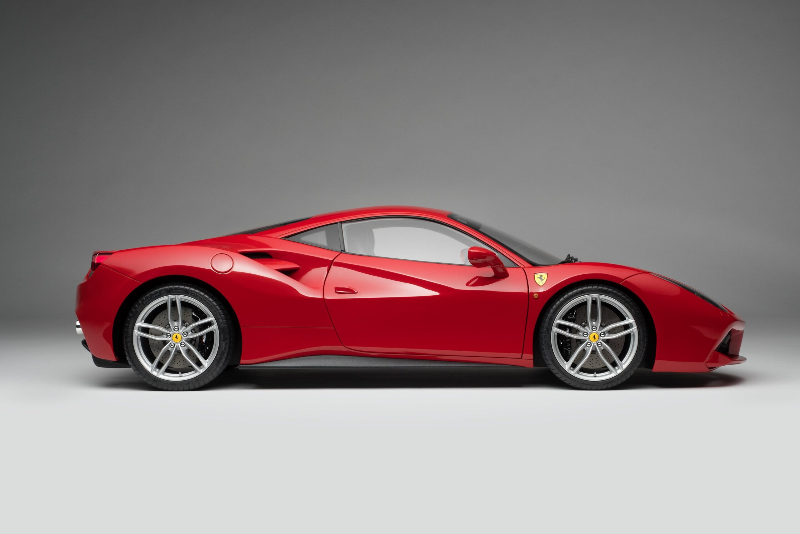 Amalgam Ferrari 488 GTB (2015) - Rot | 1:8 - Image 3