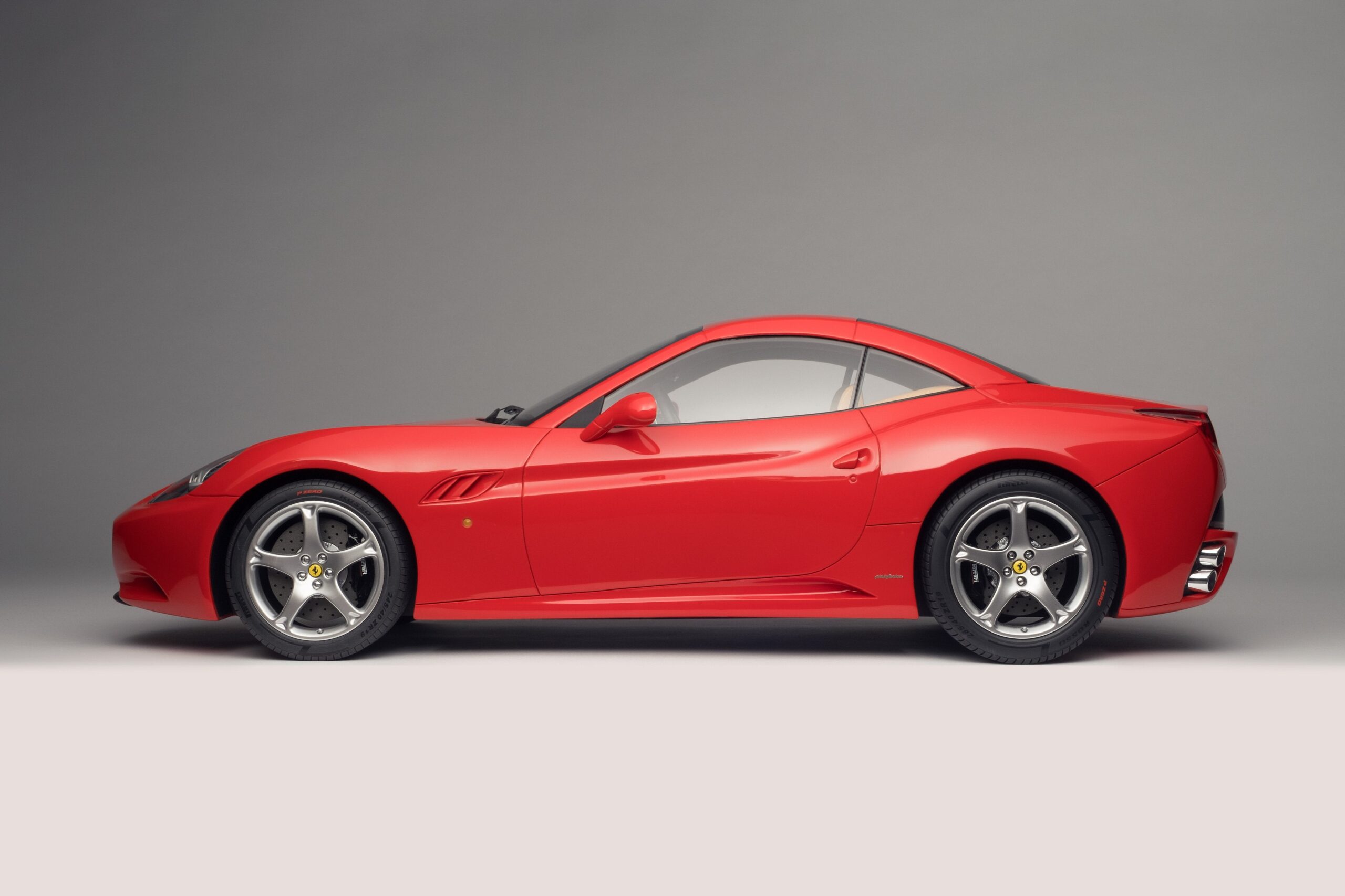 Amalgam Ferrari California (2008) - Rot, Blau | 1:8 - Image 6