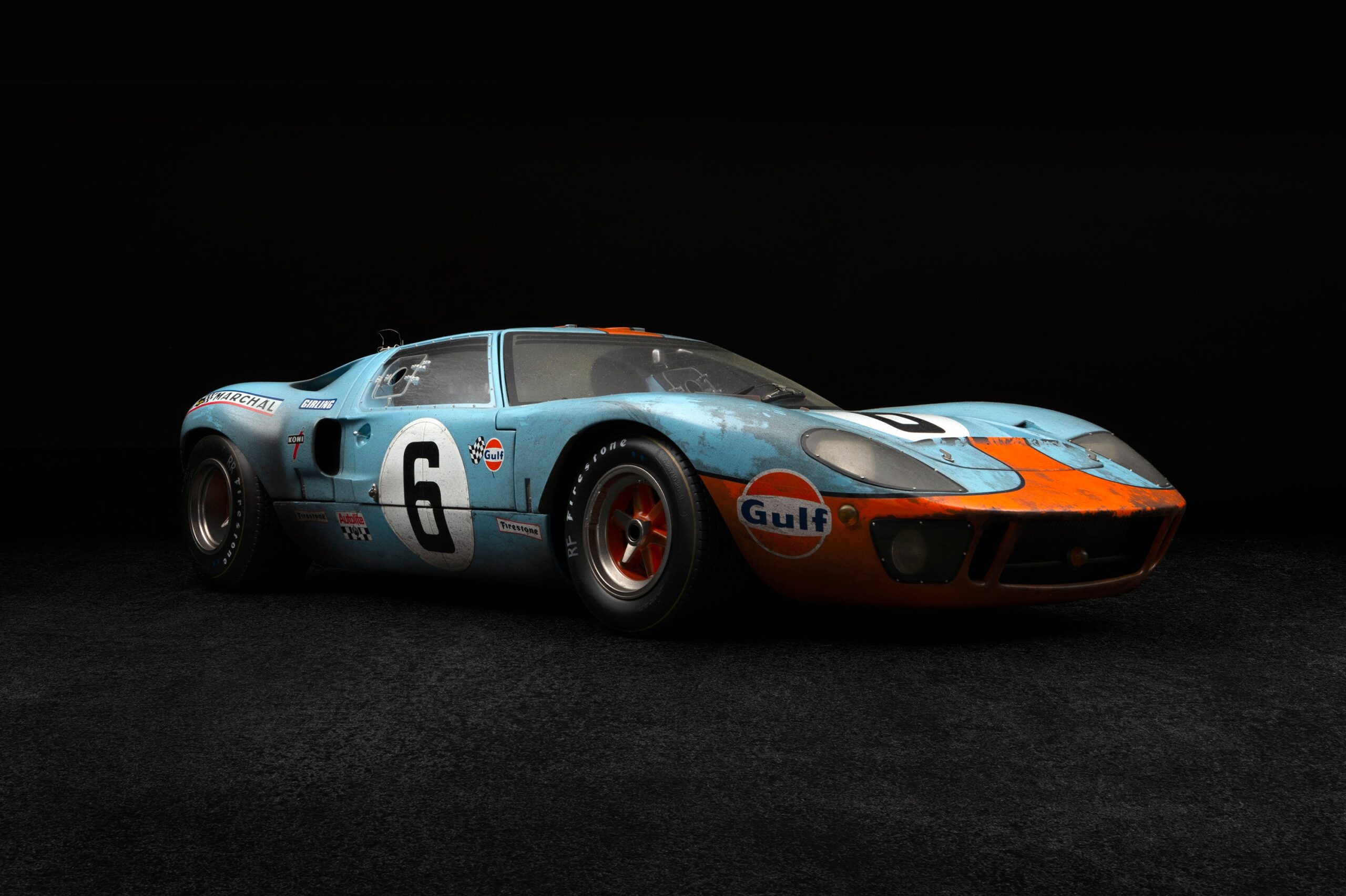 Amalgam Ford GT40 1969 Vainqueur du Mans Patiné - Bleu clair / Orange | 1:8