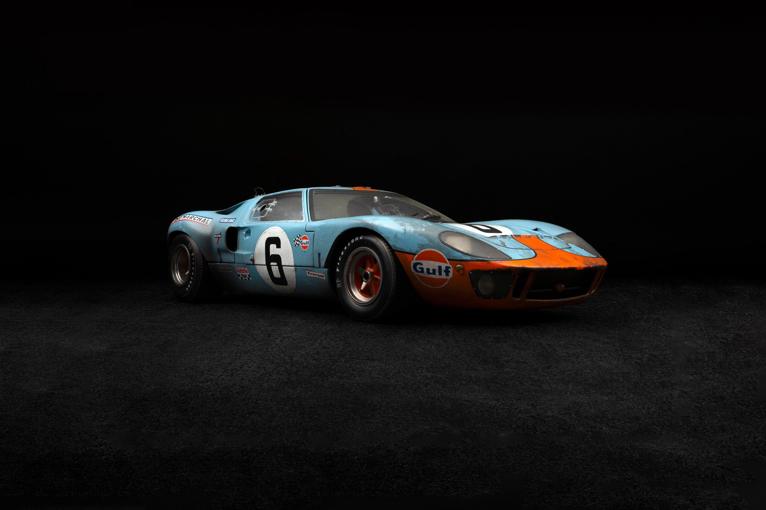 Amalgam Ford GT40 1969 Le Mans Winner Race Weathered - Hellblau / Orange | 1:8 - Image 2