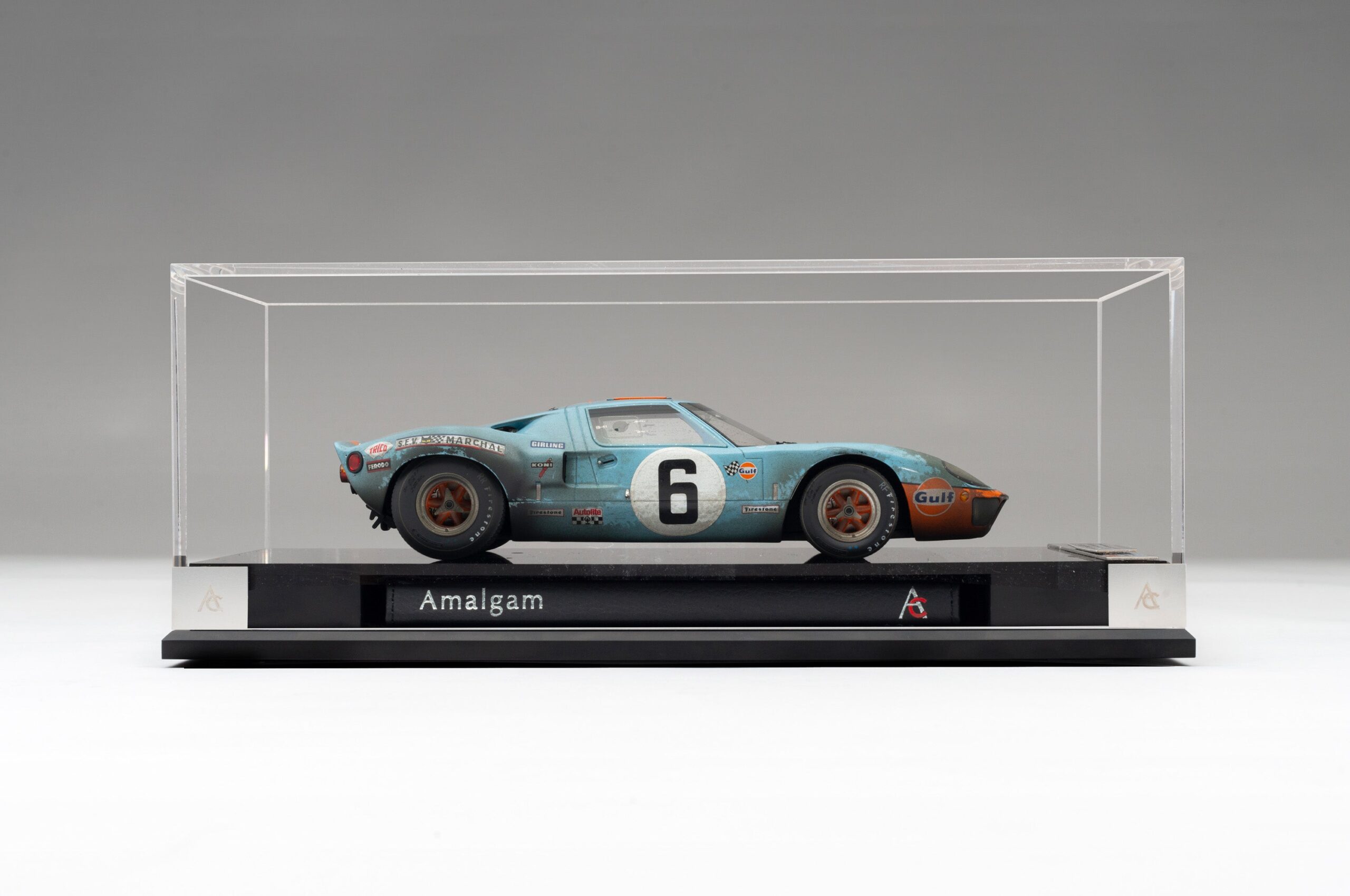 Amalgam Ford GT40 1969 Le Mans Sieger Race Weathered - Blau / Orange | 1:18 - Image 17