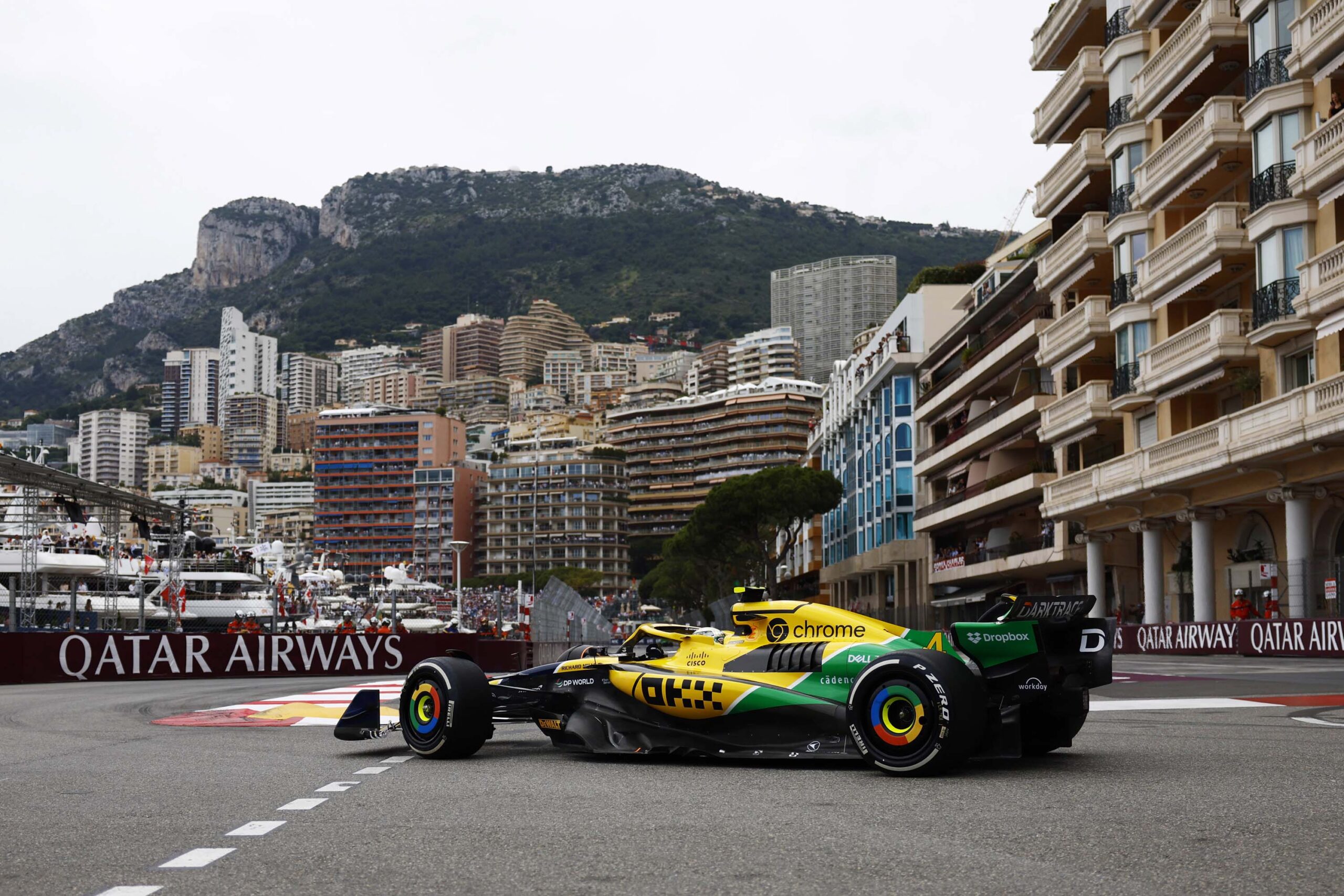Amalgam McLaren MCL38 2024 Monaco Grand Prix Senna Tribute | 1:8 - Immagine 5