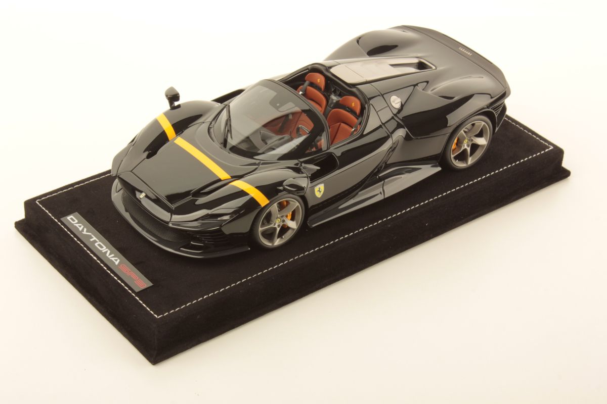 MRコレクション フェラーリ デイトナ SP3 - DSブラック | 1:18