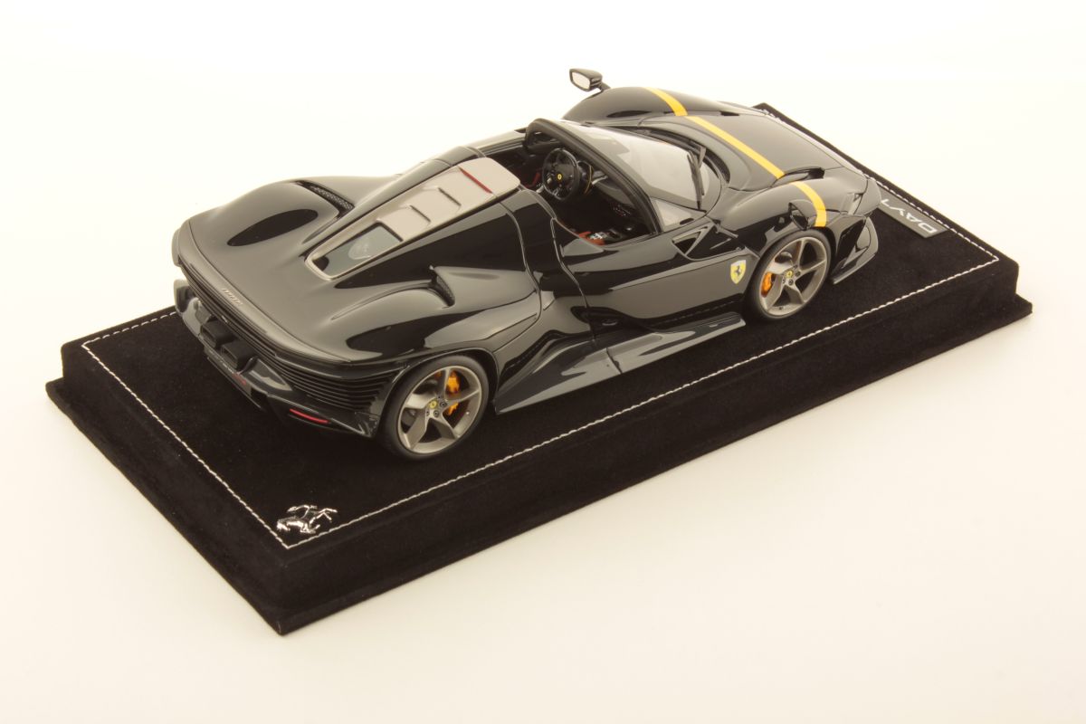 MR Collection Ferrari Daytona SP3 - DS Black | 1:18 - 画像2