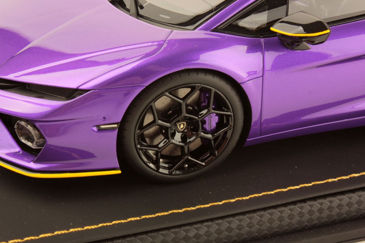 MR Collection Lamborghini Temerario - ONE OFF Viola Pasifae with Yellow Livery | 1:18 - Image 5