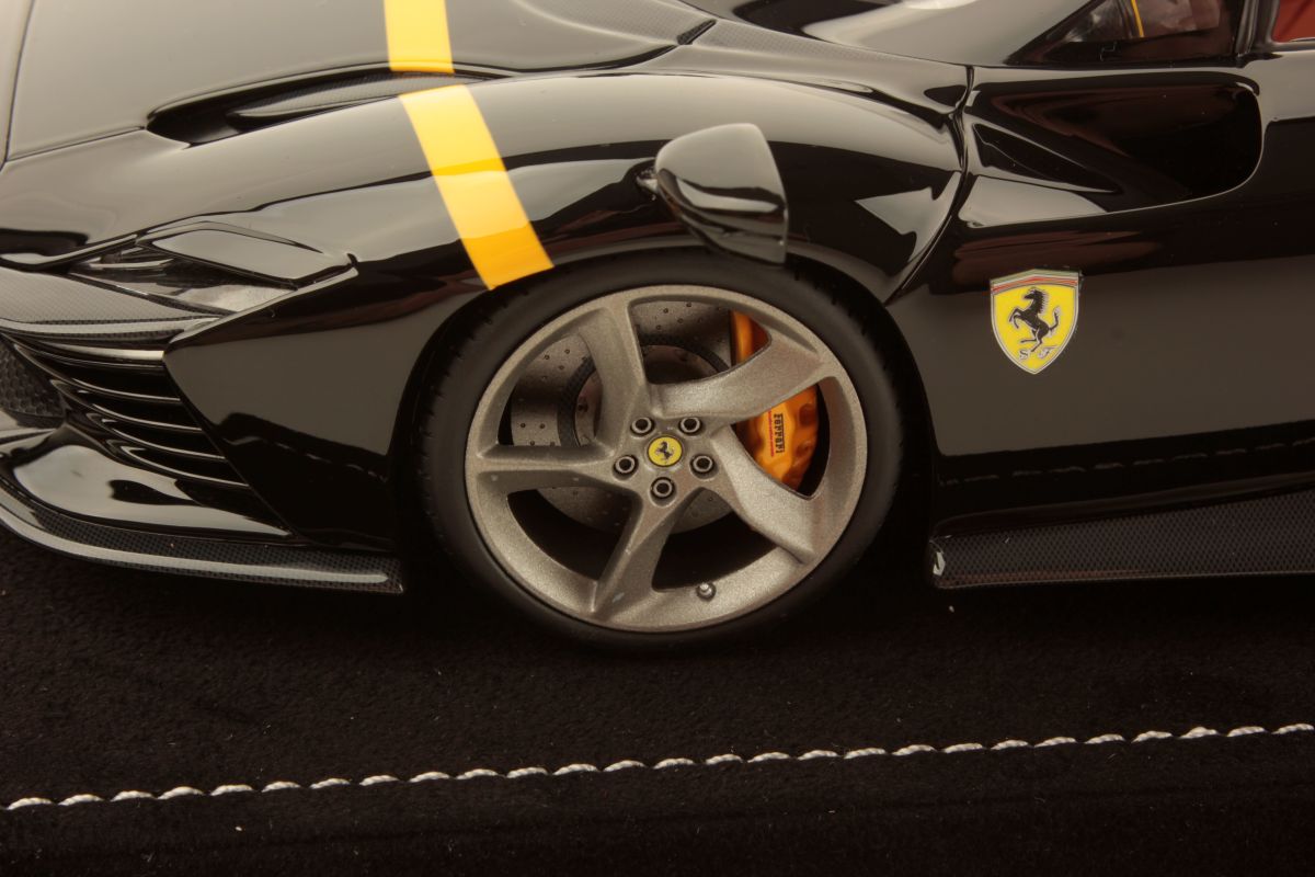 MR Collection Ferrari Daytona SP3 - DS Black | 1:18 - 画像5