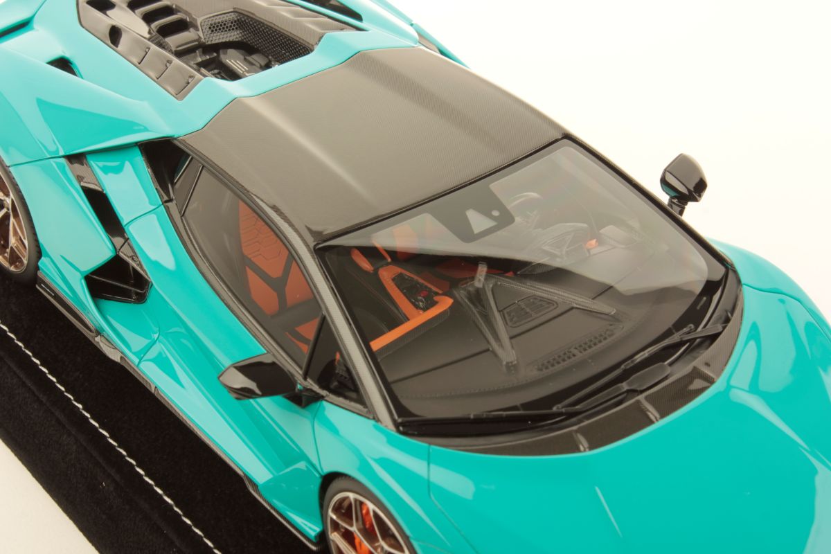 MR Collection Lamborghini Revuelto | 1:18 - Image 6