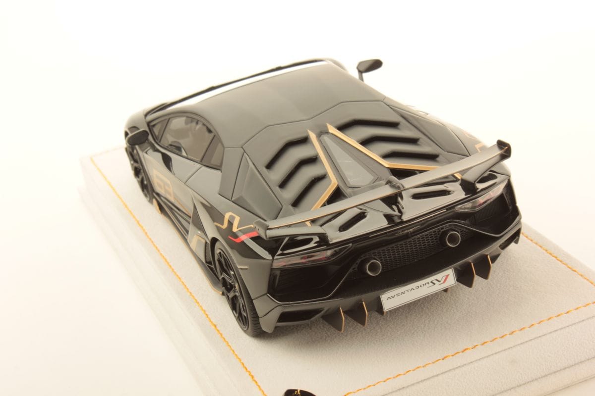 MRコレクション ランボルギーニ アヴェンタドール SVJ クーペ | 1:18