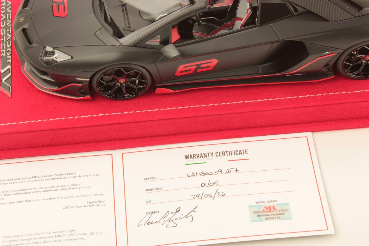 MR Collection Lamborghini Aventador SVJ Roadster - Nero Nemesis | 1:18 - Image 7