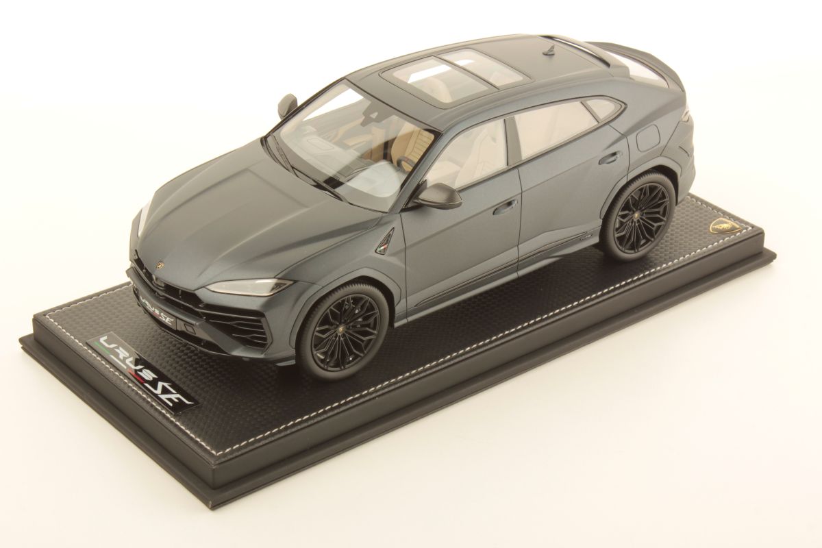 MRコレクション ランボルギーニ ウルス SE - ワンオフ マット