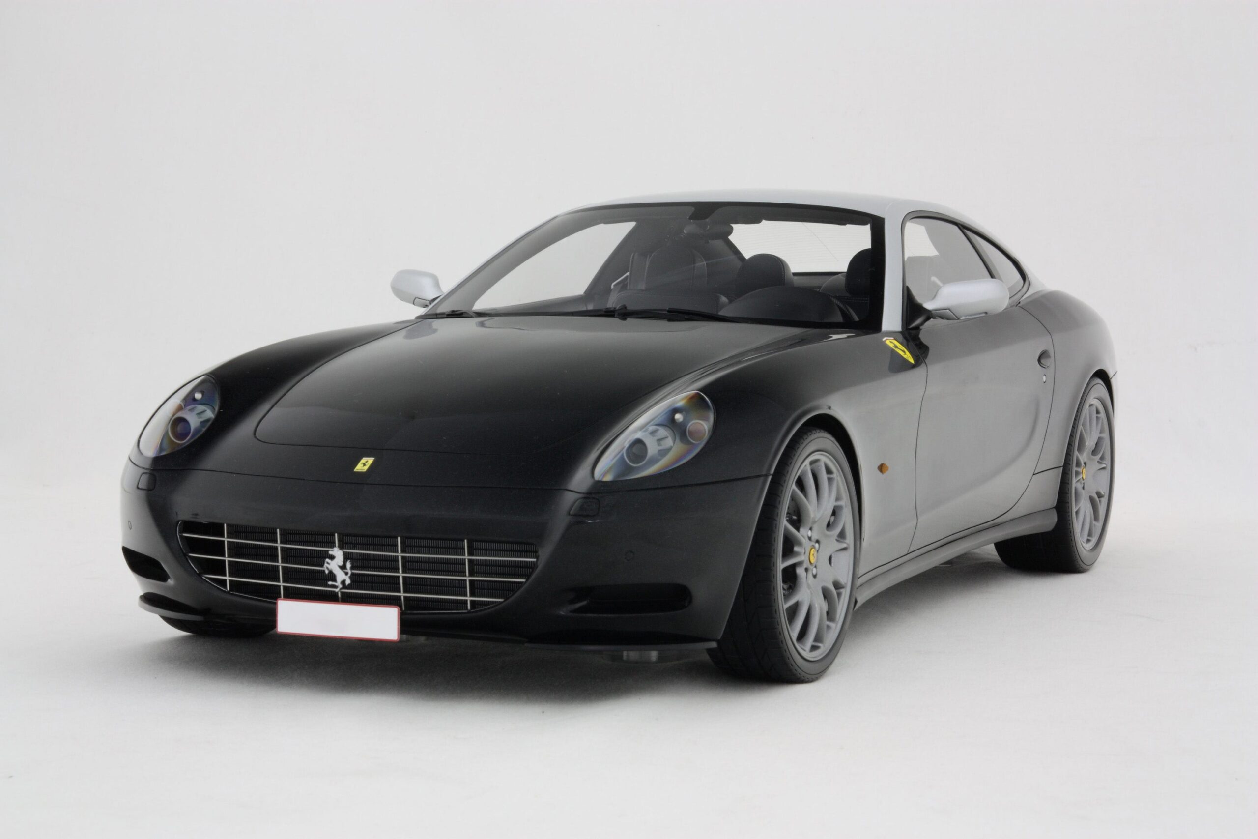 Amalgam Ferrari 612 Sessanta Tailor Made | 1:8 - 画像3