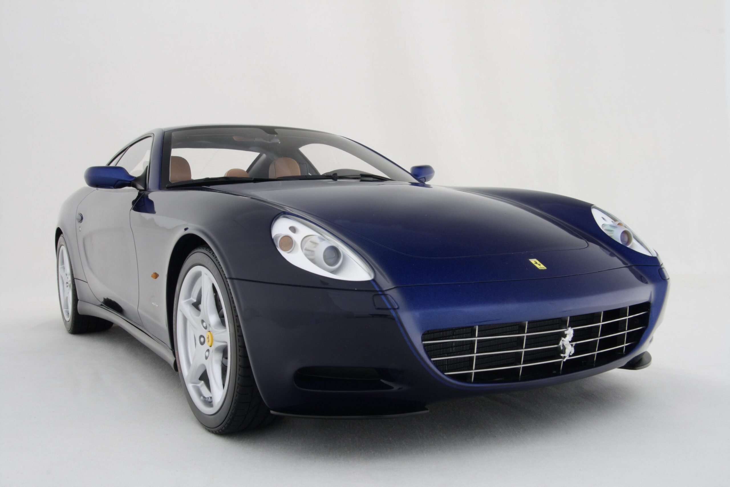 Amalgam Ferrari 612 Sessanta Tailor Made | 1:8 - 画像18
