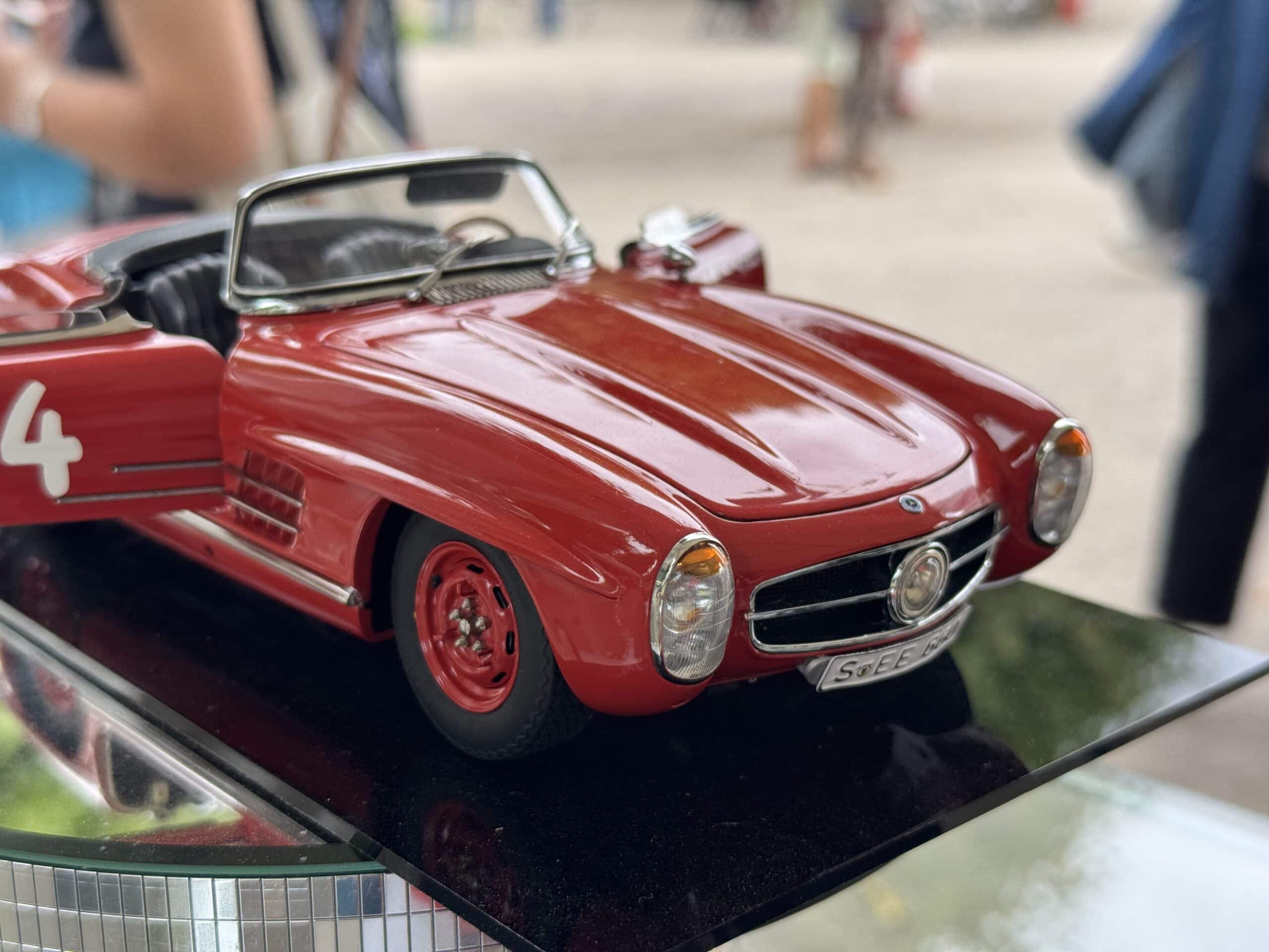 CMC Mercedes-Benz 300 SL Roadster, Rennvariante, CGS 2026, rot, #4 Limited Edition 300 Stück - Immagine 4