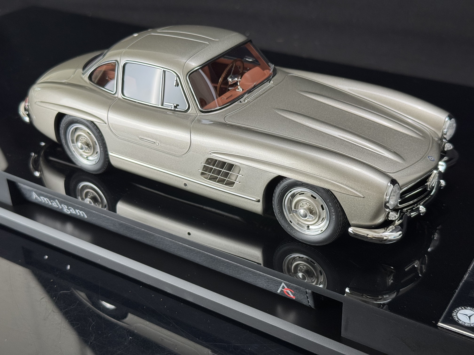 Amalgam Mercedes-Benz 300SL Gullwing 1:18 - 1/18 - 画像10