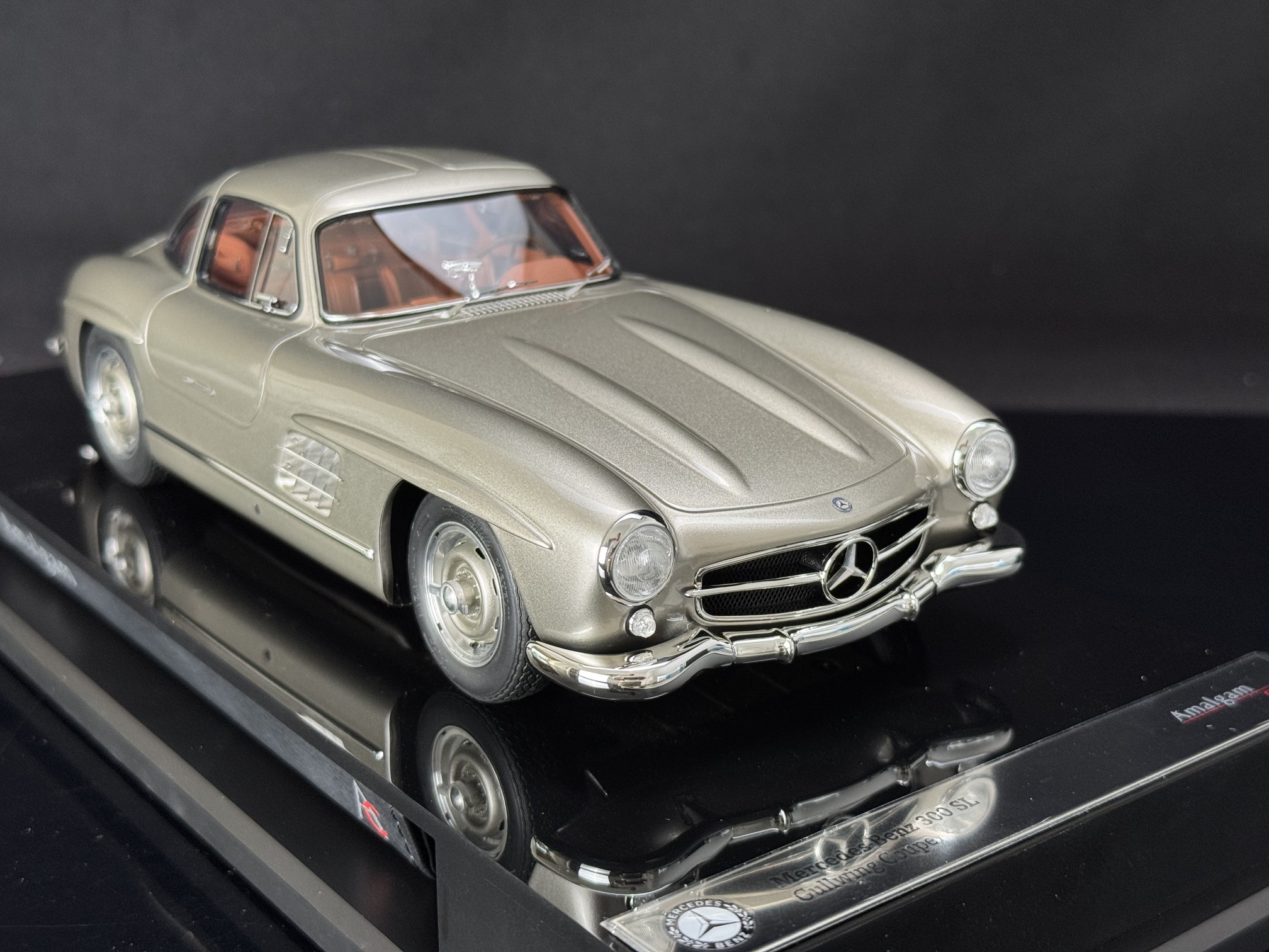Amalgam Mercedes-Benz 300SL Gullwing 1:18 - 1/18 - 画像11
