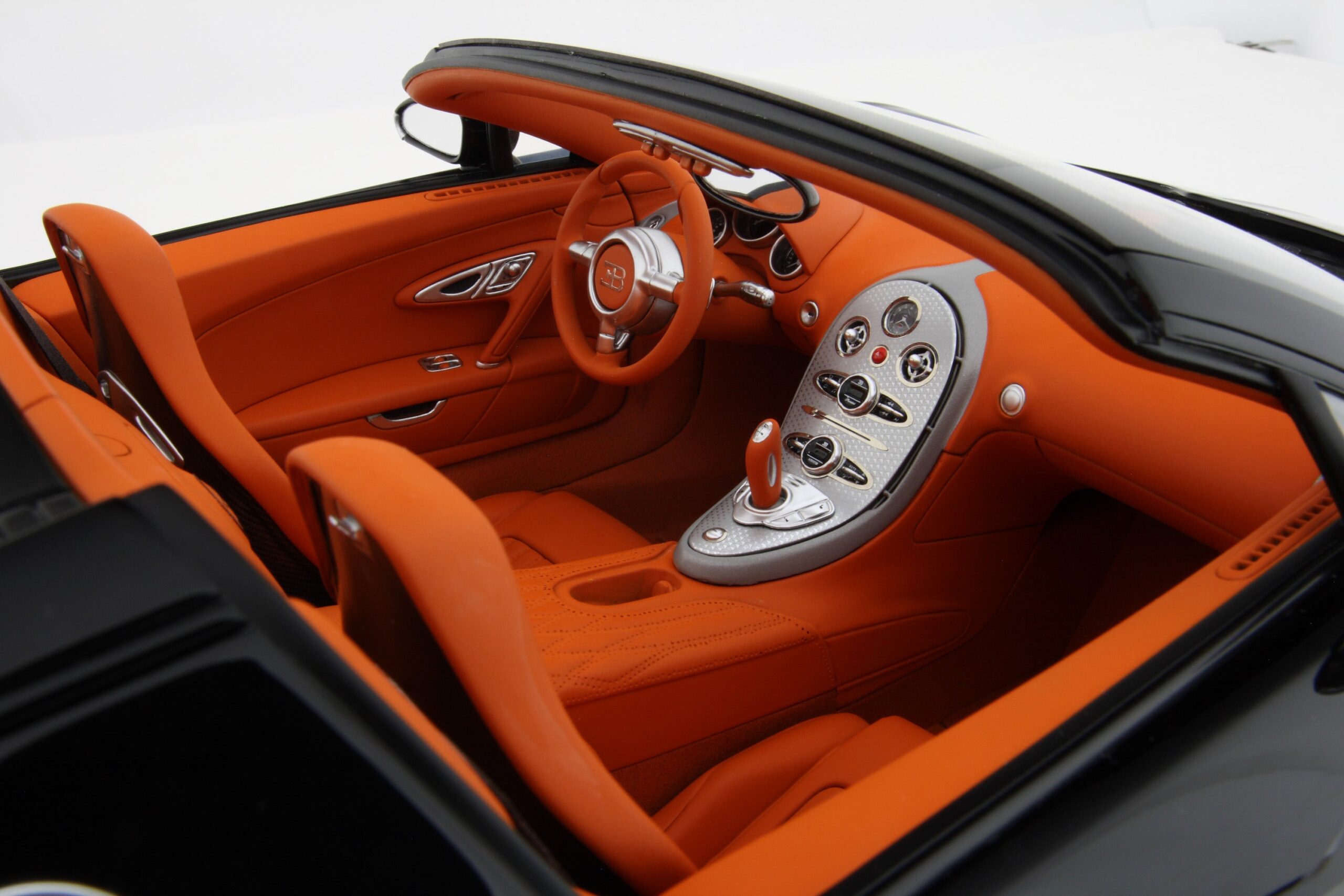 Amalgam Bugatti Veyron Tailor Made | 1:8 - 画像15
