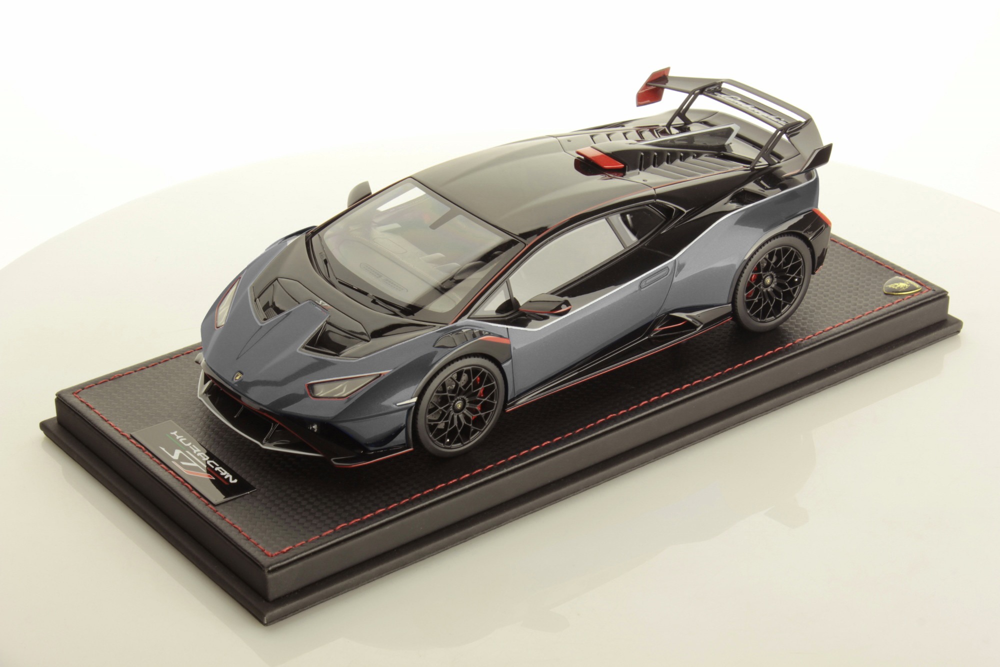 MR Collection Lamborghini Huracán STJ - Telesto Grey | 1:18
