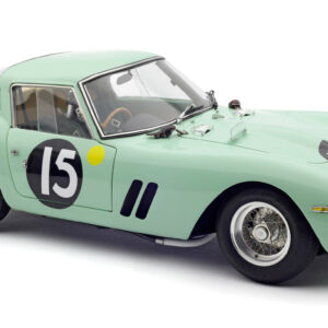 CMC Ferrari 250 GTO Stirling Moss/Innes Ireland, vincitrice, 1962 Goodwood #15 Telaio 3505GT, Edizione limitata 2200 M-247 - 1/18
