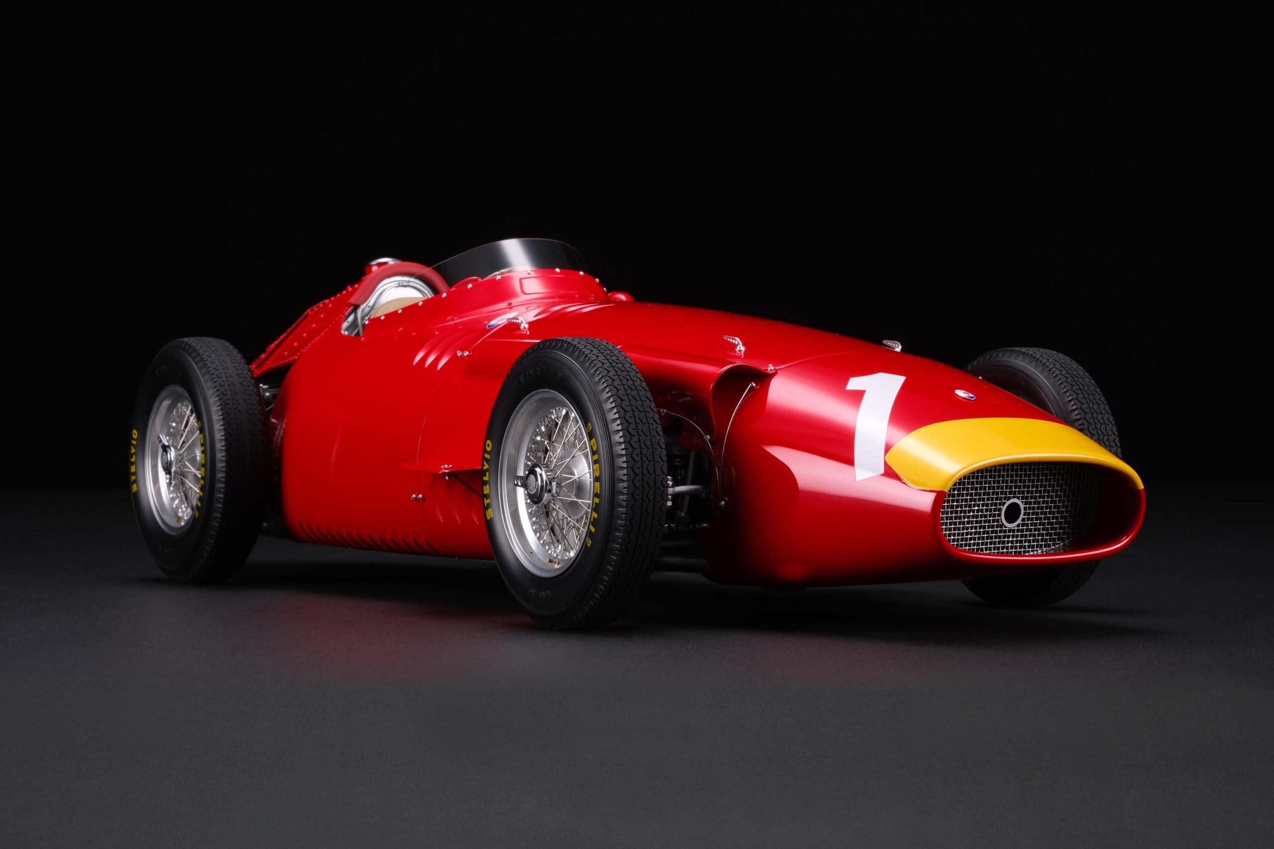 アマルガム マセラティ 250F 1957年 ドイツグランプリ - ファン・マヌエル・ファンジオ - レッド | 1:8