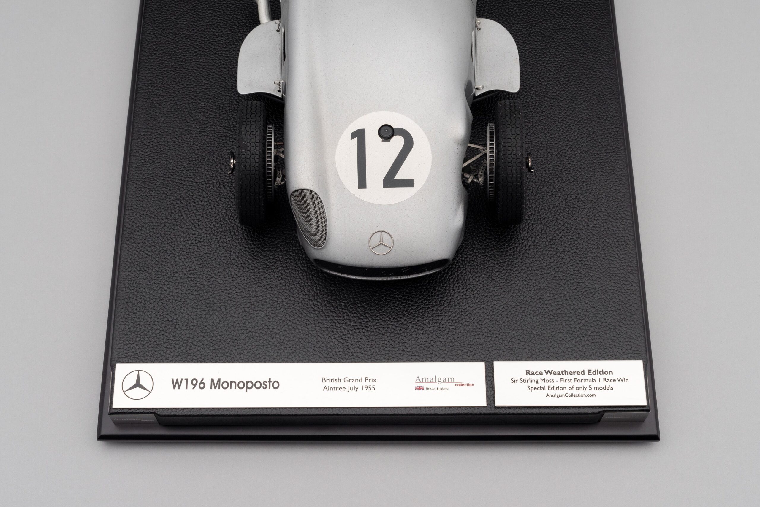 Amalgam Mercedes-Benz W196 Monoposto 1955 British Grand Prix Winner Moss Race Weathered - Silber | 1:8 - Imagen 14