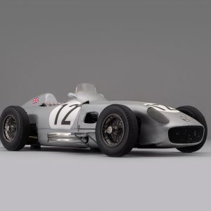 アマルガム メルセデス・ベンツ W196 モノポスト 1955年 イギリスGP 優勝 モス レースウェザード シルバー 1:8