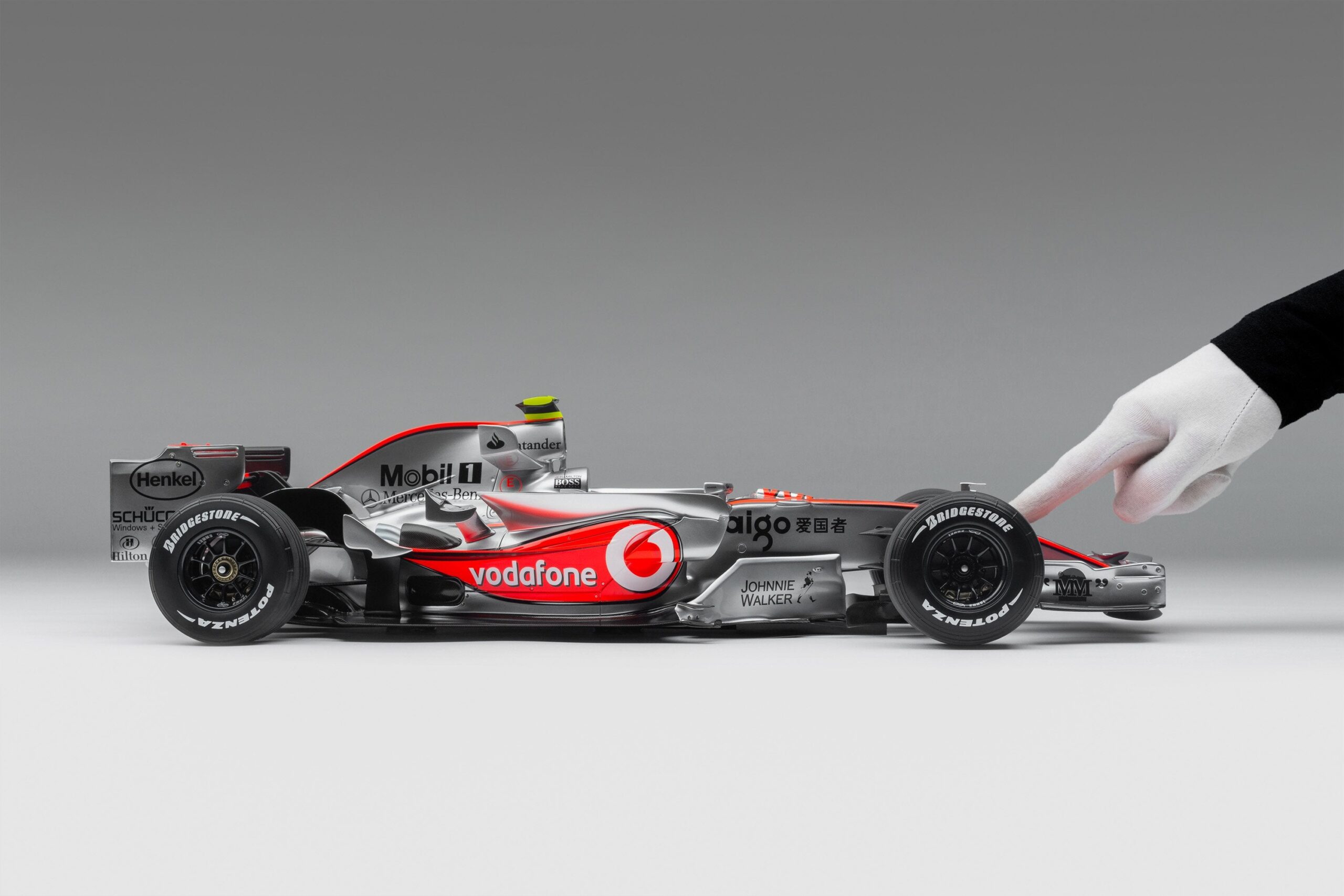 Amalgam McLaren MP4-22 2007 Canadian Grand Prix Lewis Hamilton - Silber / Rot | 1:8 - Immagine 3