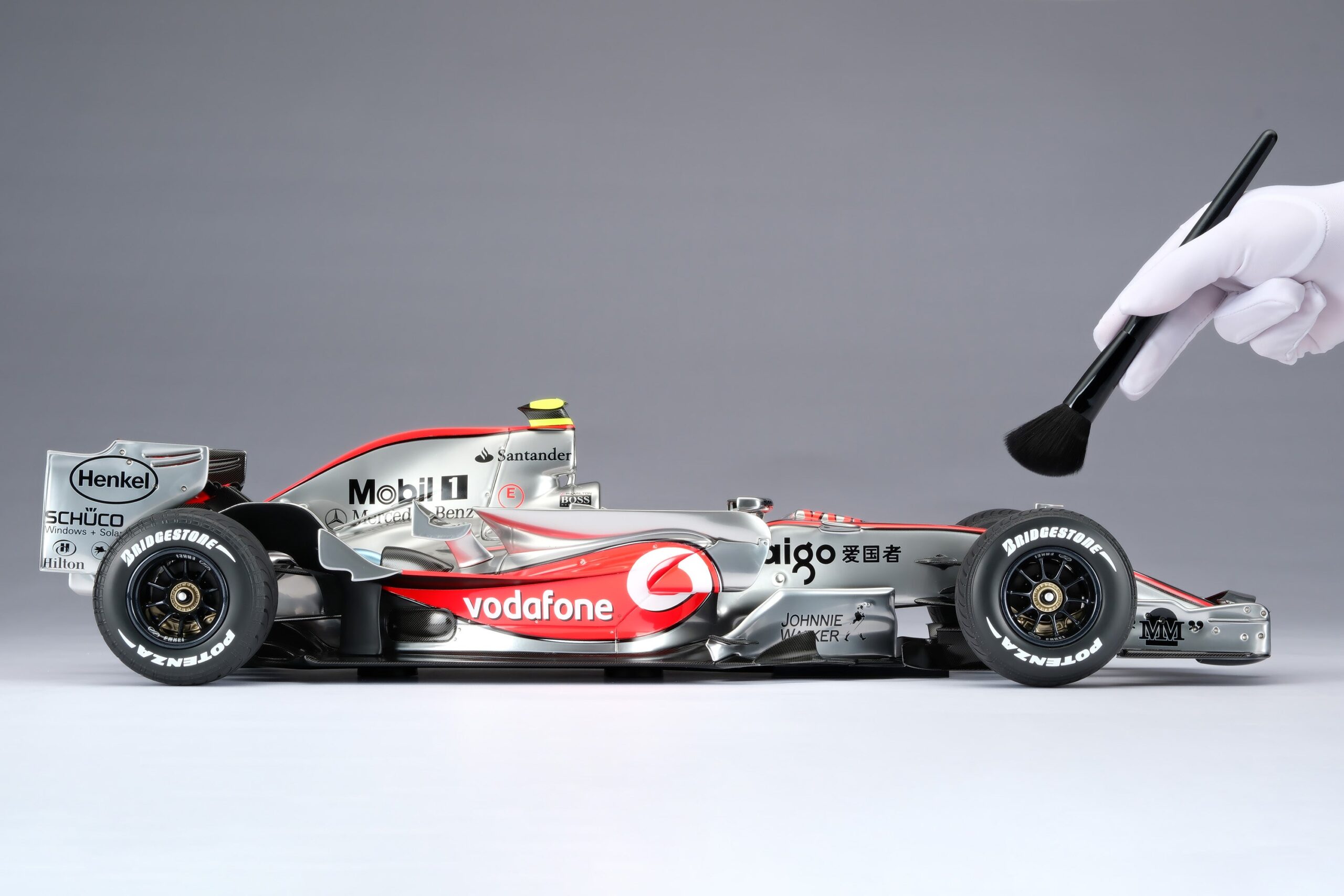 Amalgam McLaren MP4-22 2007 European Grand Prix - Lewis Hamilton - Rot | 1:8 - Image 4
