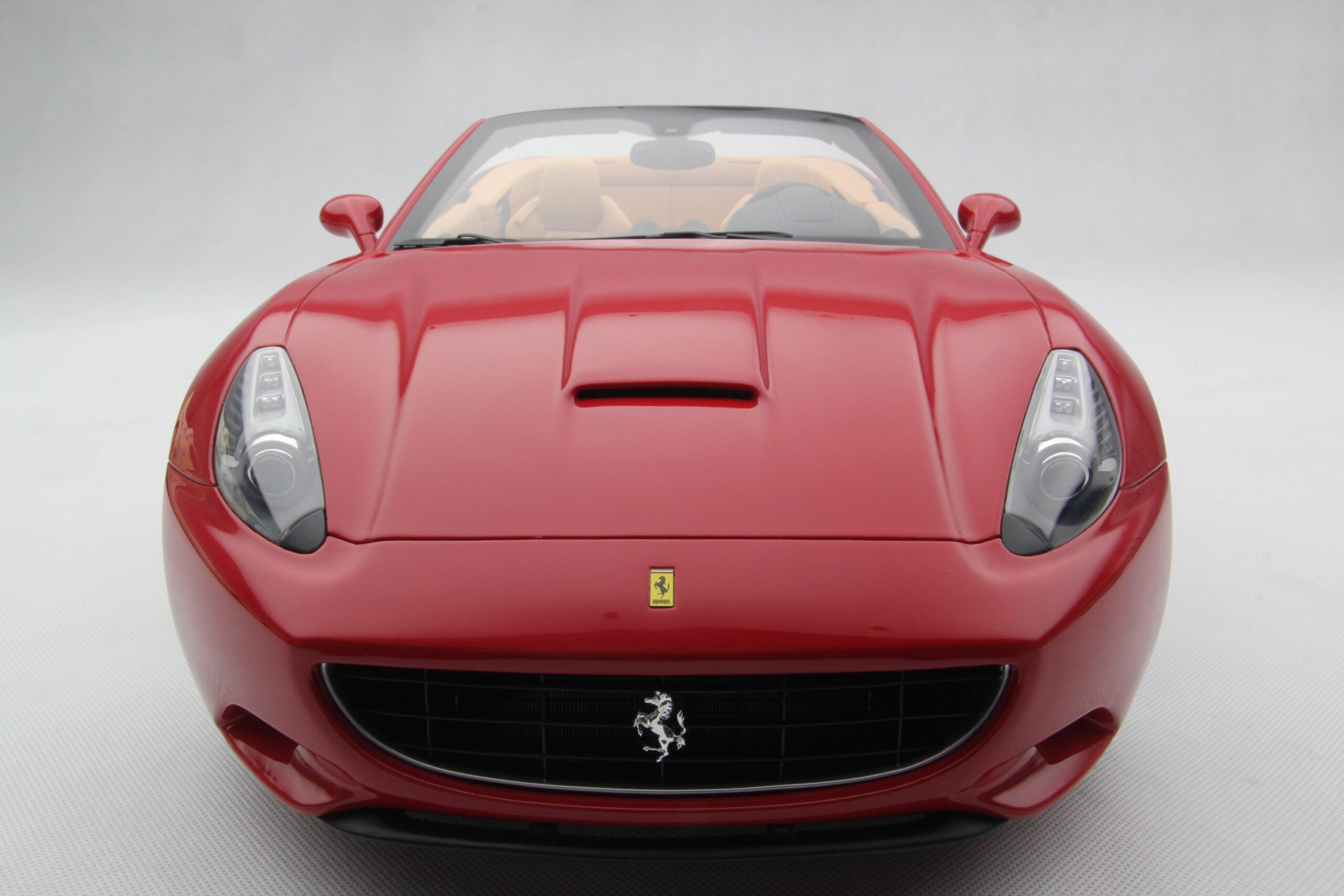 Amalgam Ferrari California (2008) - Rot, Blau | 1:8 - Image 23