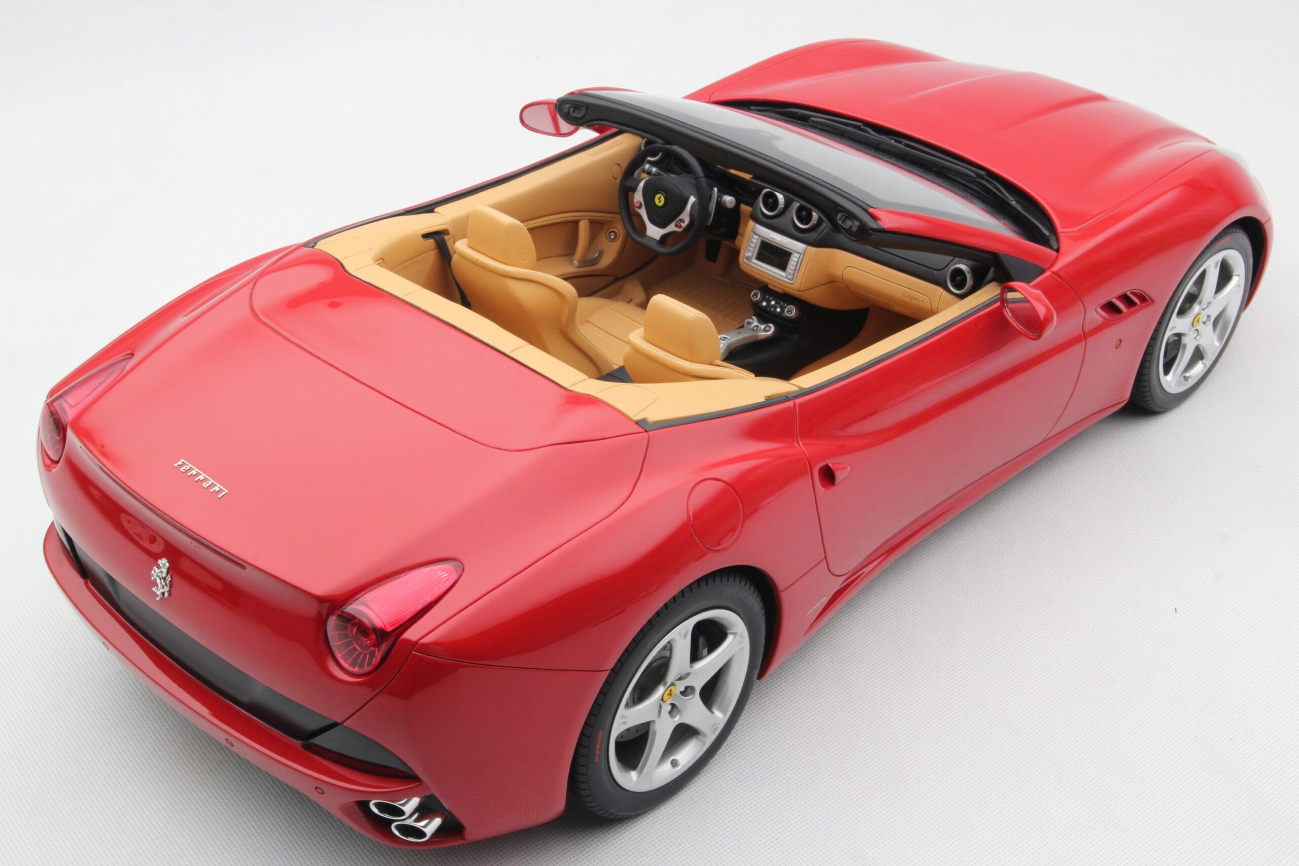 Amalgam Ferrari California (2008) - Rot, Blau | 1:8 - Image 27