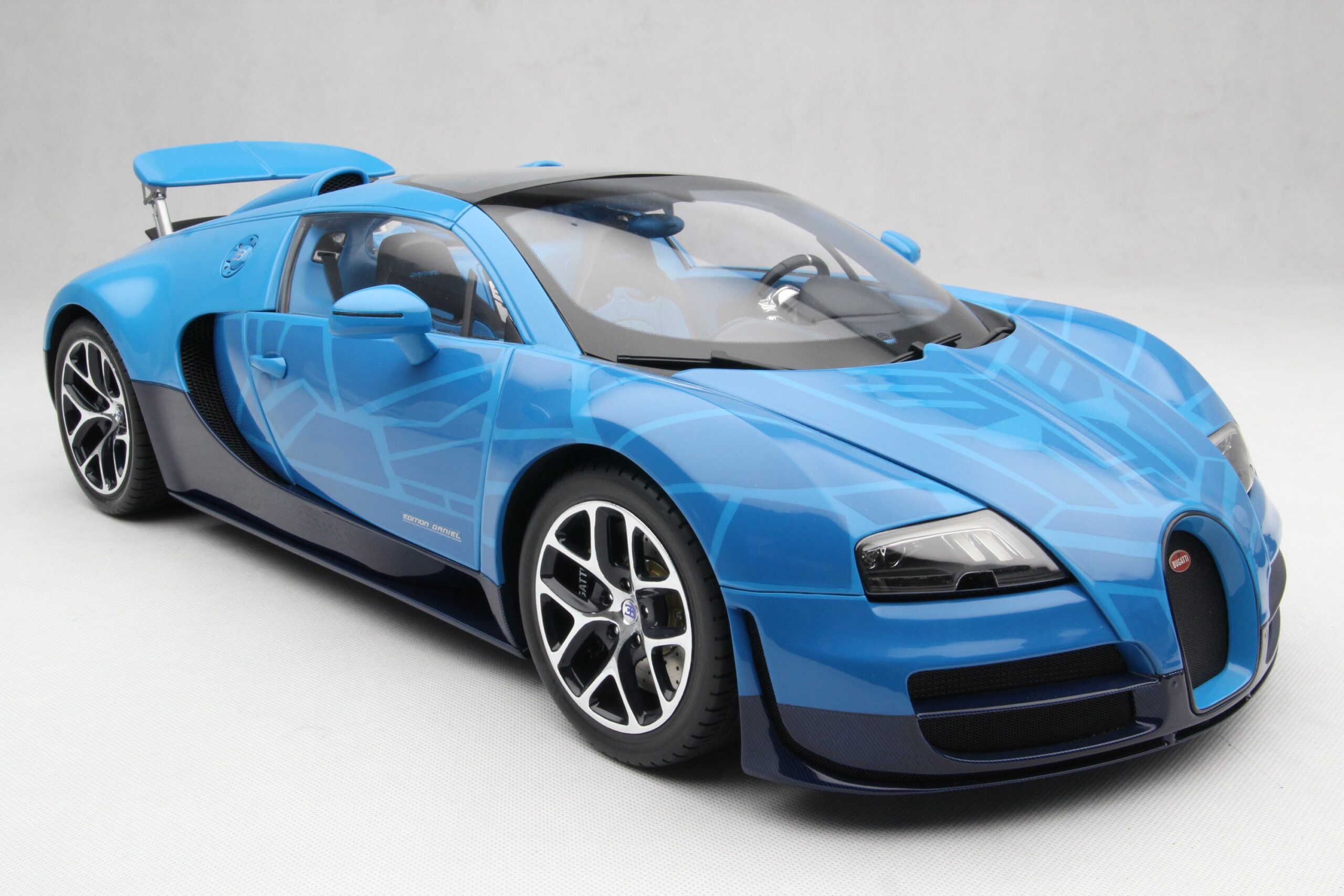 Amalgam Bugatti Veyron Tailor Made | 1:8 - 画像45