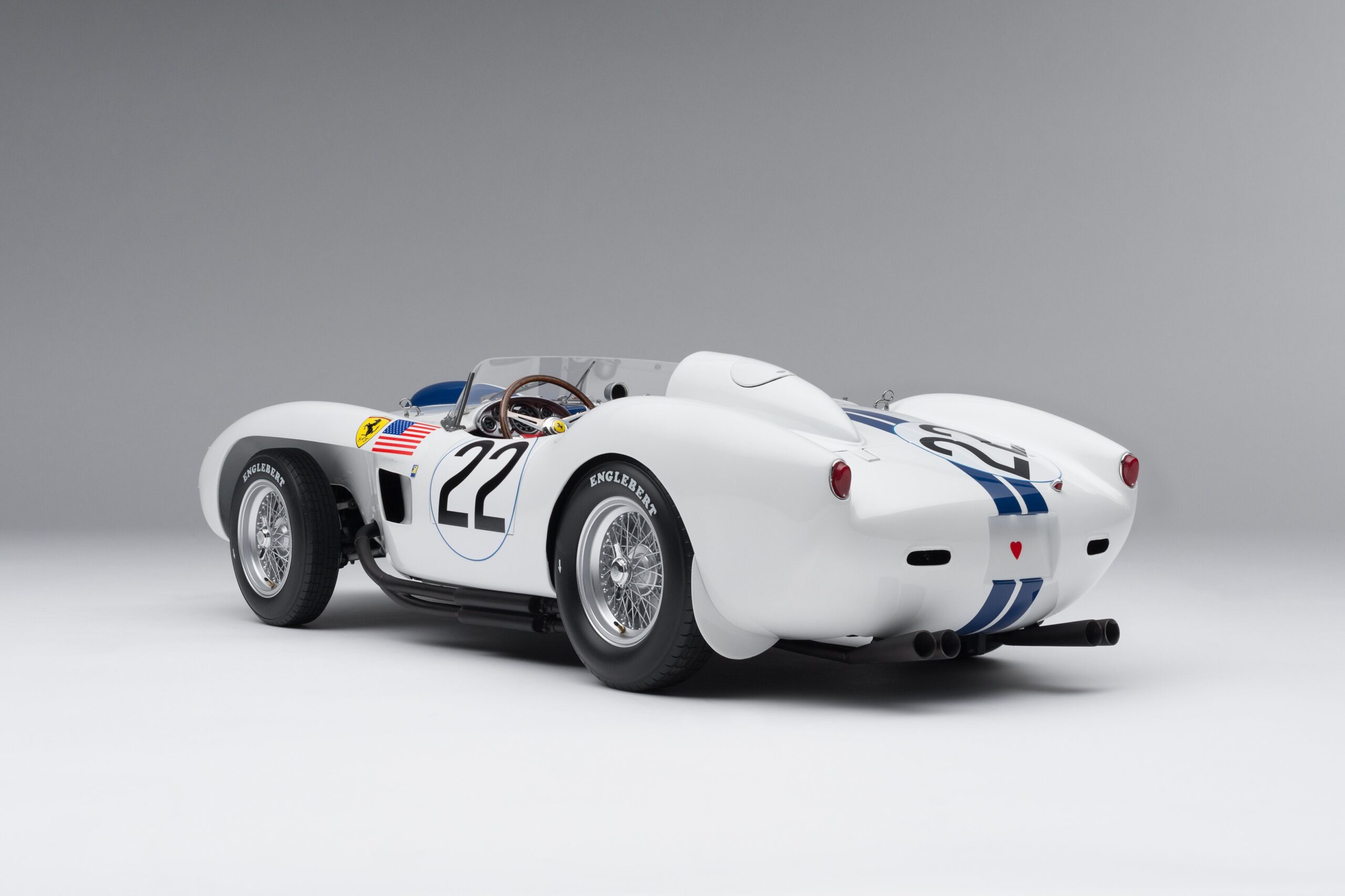 Amalgam Ferrari 250 TR 1958 Le Mans "Lucybelle II" - Weiß | 1:8 - Image 5