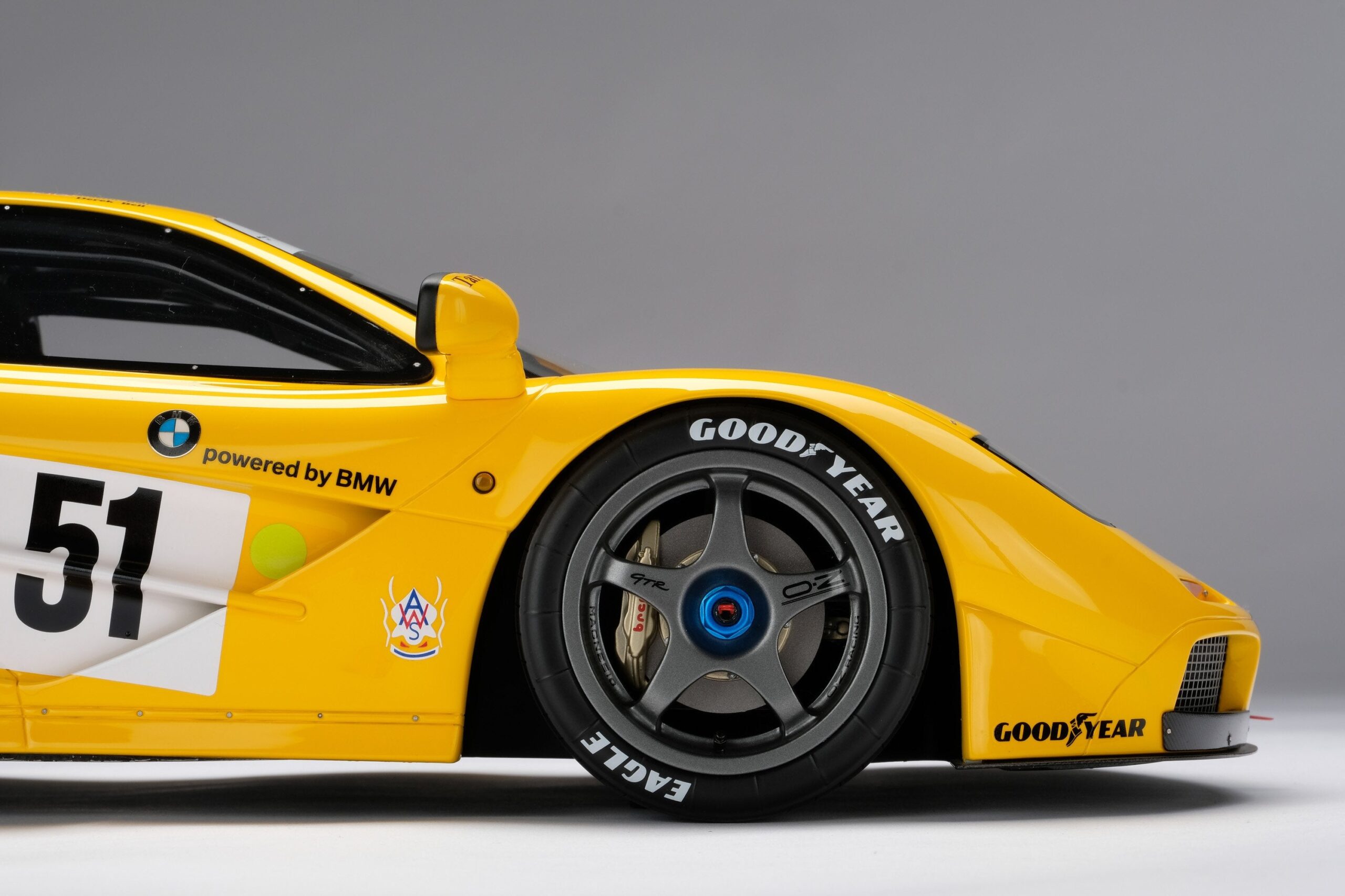Amalgam McLaren F1 GTR Harrods - 1995 Le Mans 3rd Place - Gelb | 1:8 - Imagen 11