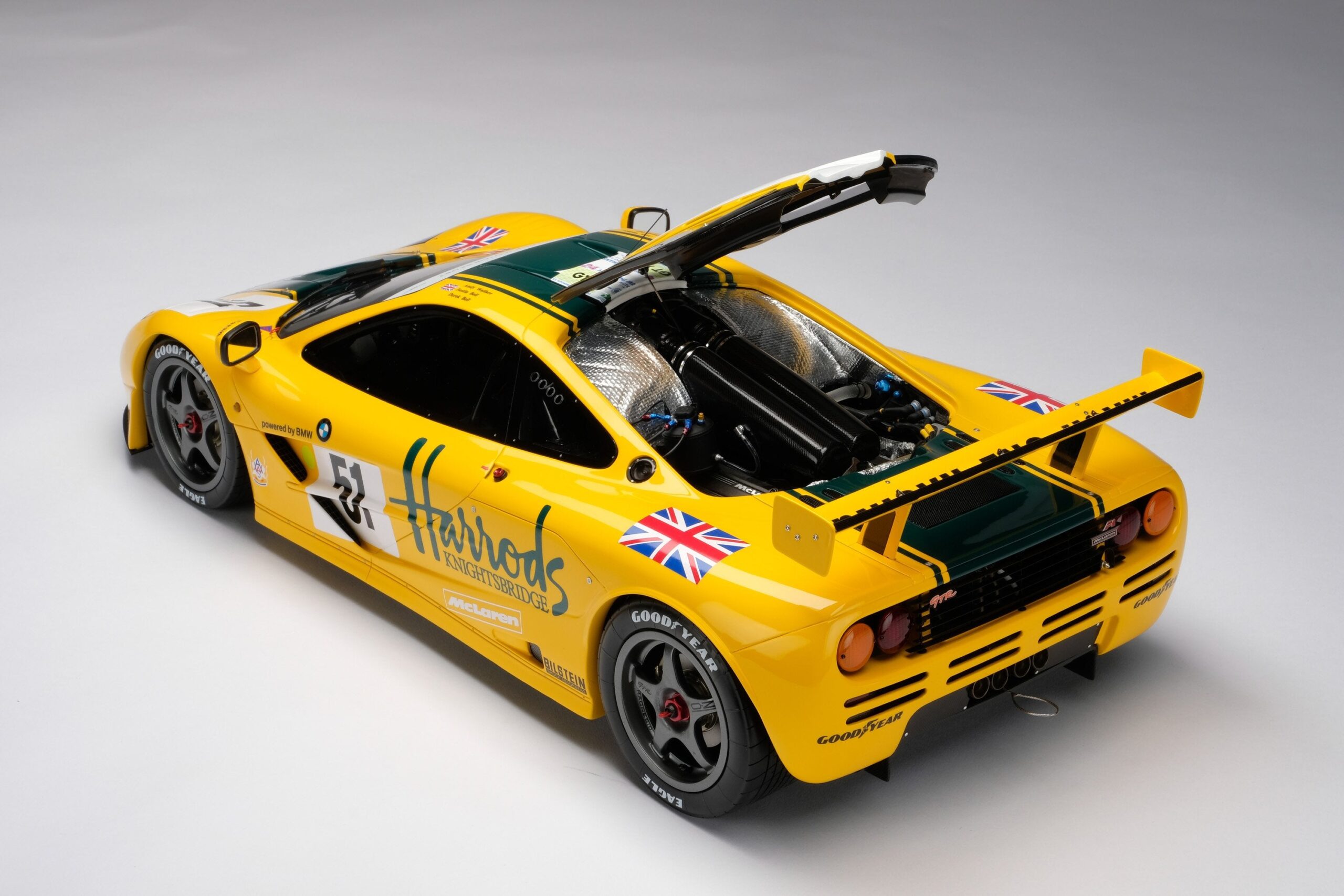 Amalgam McLaren F1 GTR Harrods - 1995 Le Mans 3rd Place - Gelb | 1:8 - Imagen 6