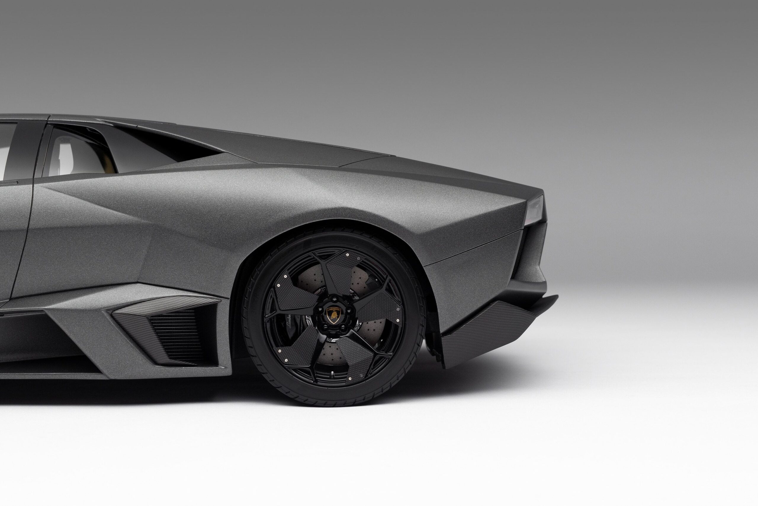 Amalgam Lamborghini Reventón (2007) - Grau | 1:8 - Image 8