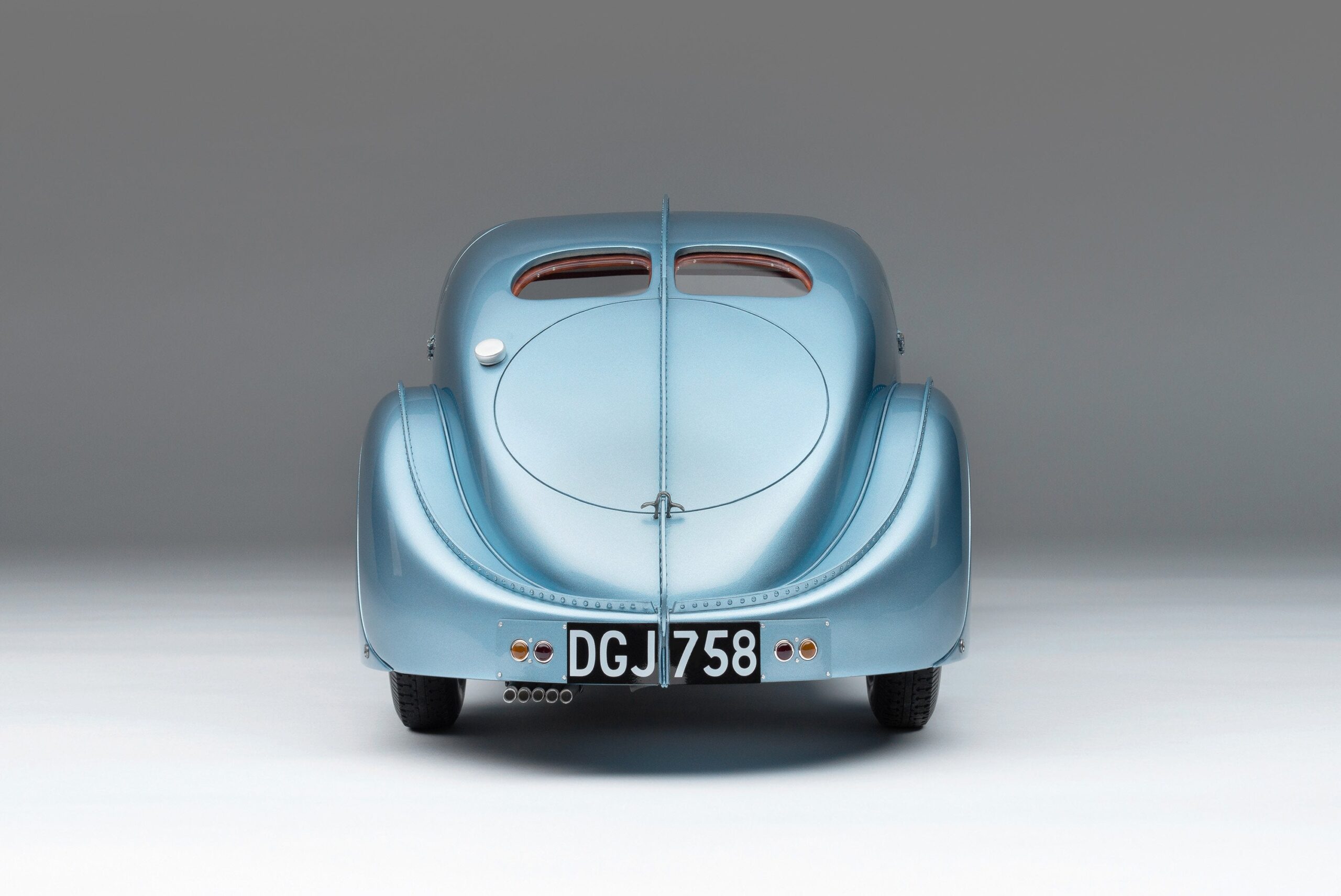 Amalgam Bugatti Type 57SC Atlantic "The Lord Rothschild" (1938) - Blau | 1:8 - Image 13