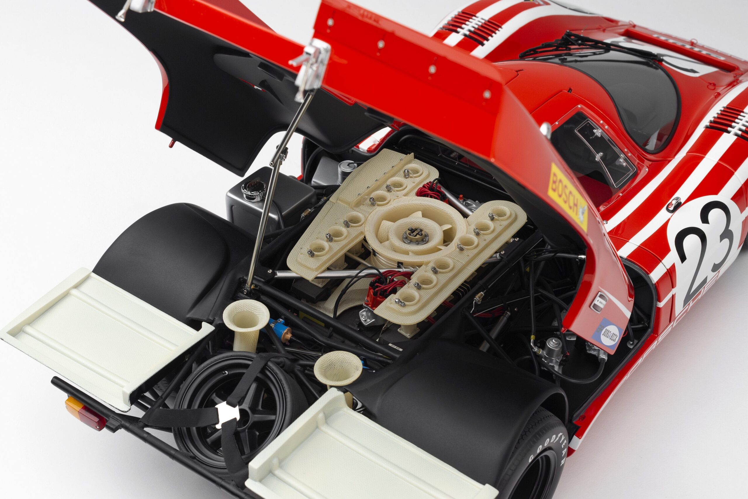 Amalgam Porsche 917K 1970 Le Mans Winner Salzburg Livery - Rot | 1:8 - Image 9