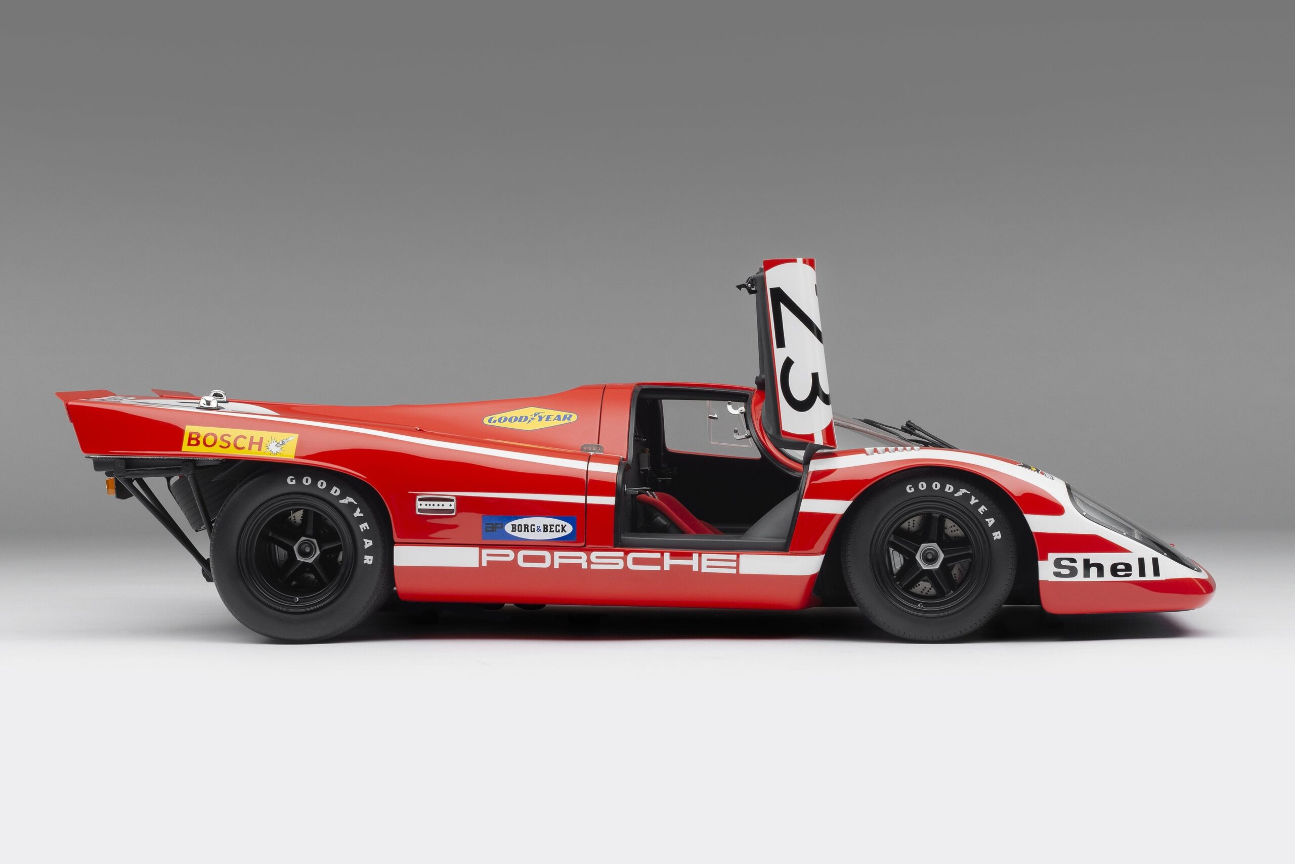 Amalgam Porsche 917K 1970 Le Mans Winner Salzburg Livery - Rot | 1:8 - Image 12