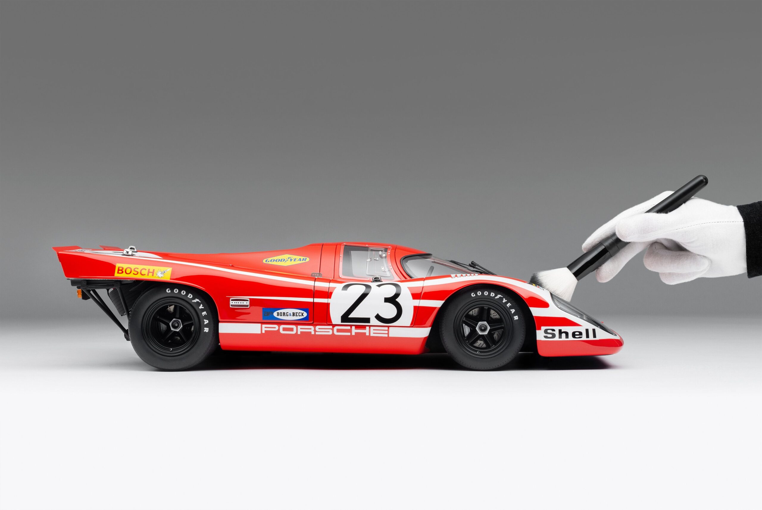 Amalgam Porsche 917K 1970 Le Mans Winner Salzburg Livery - Rot | 1:8 - Image 3