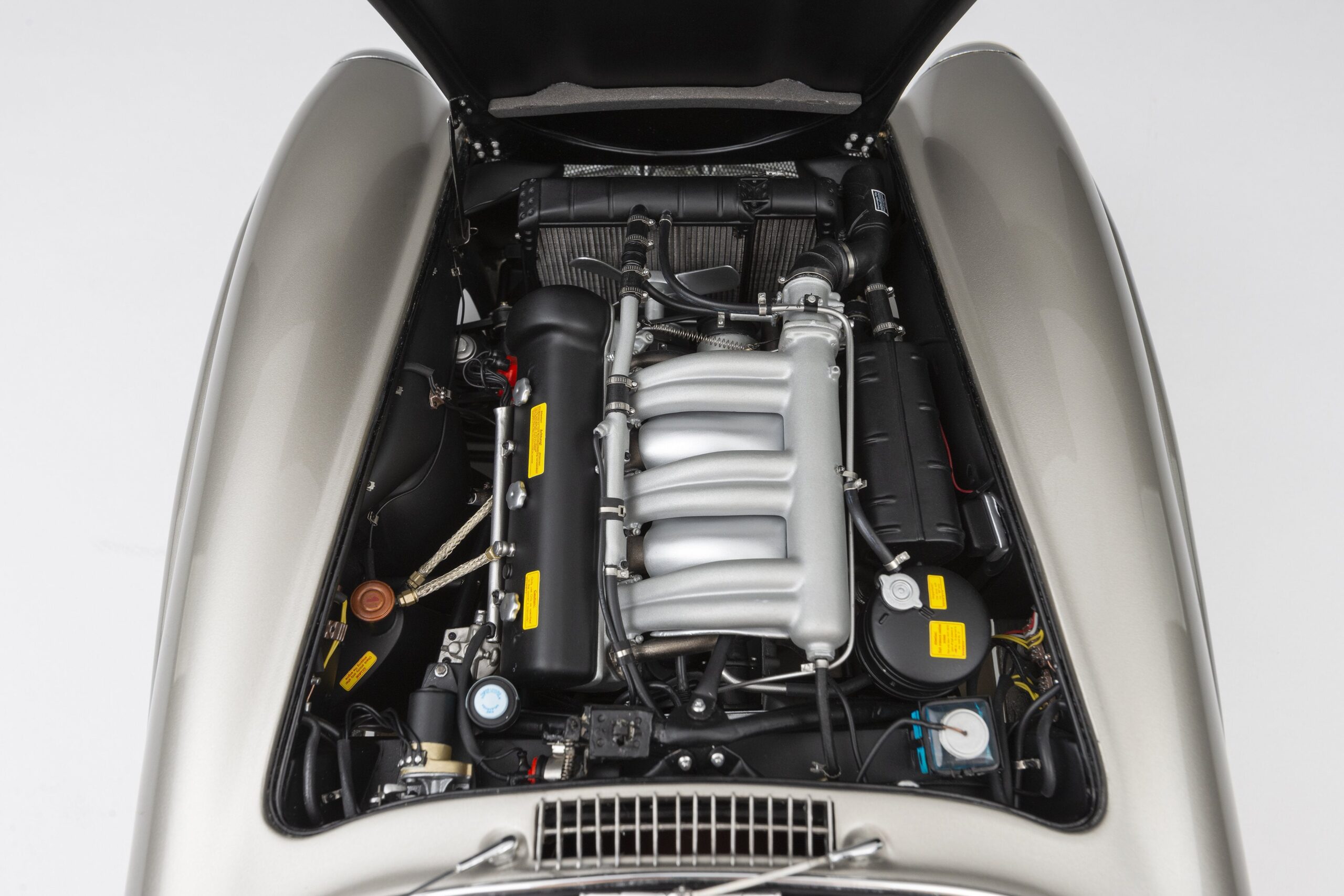 Amalgam Mercedes-Benz 300 SL Gullwing (1955) - Silber | 1:8 - Image 16
